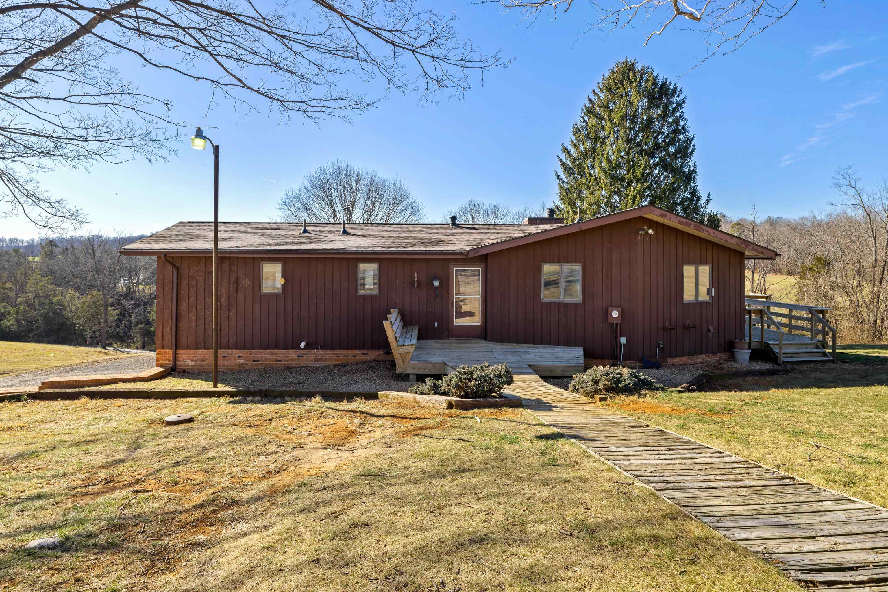 355 FAIRBURN RD, MOUNT SOLON, Virginia 22843, 3 Bedrooms Bedrooms, ,2 BathroomsBathrooms,Residential,355 FAIRBURN RD,673452 MLS # 673452