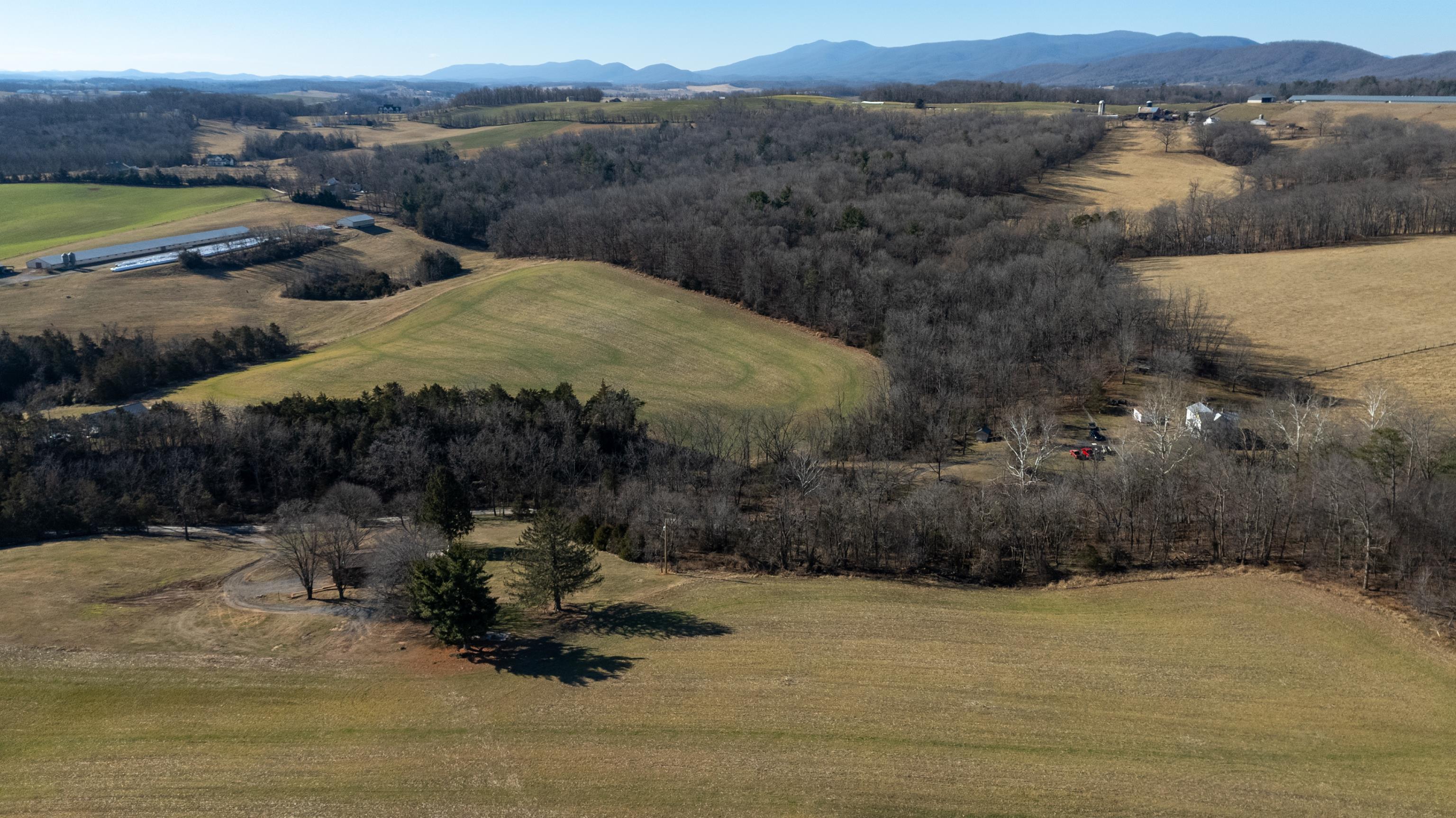 355 FAIRBURN RD, MOUNT SOLON, Virginia 22843, 3 Bedrooms Bedrooms, ,2 BathroomsBathrooms,Residential,355 FAIRBURN RD,673452 MLS # 673452