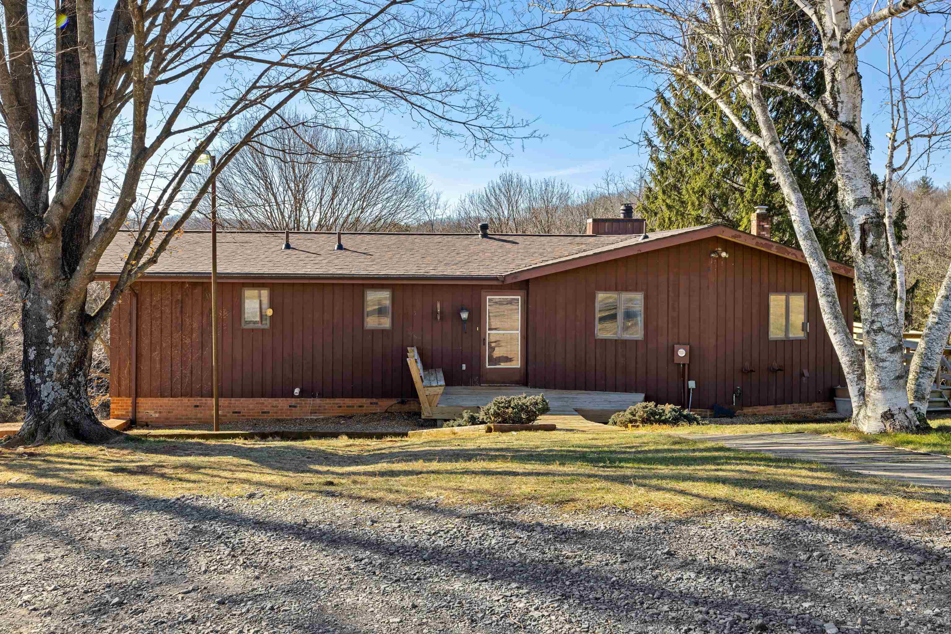 355 FAIRBURN RD, MOUNT SOLON, Virginia 22843, 3 Bedrooms Bedrooms, ,2 BathroomsBathrooms,Residential,355 FAIRBURN RD,673452 MLS # 673452