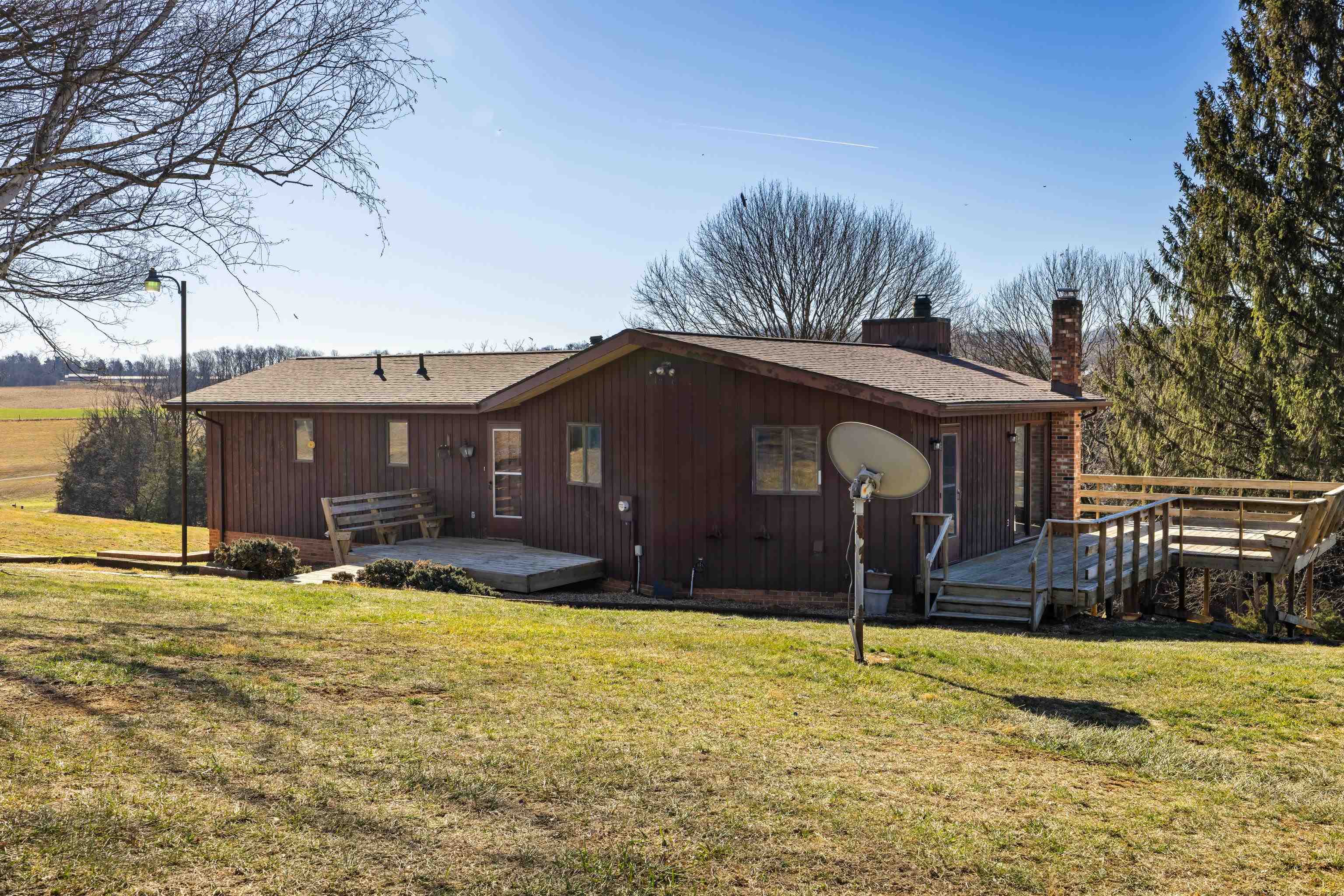 355 FAIRBURN RD, MOUNT SOLON, Virginia 22843, 3 Bedrooms Bedrooms, ,2 BathroomsBathrooms,Residential,355 FAIRBURN RD,673452 MLS # 673452