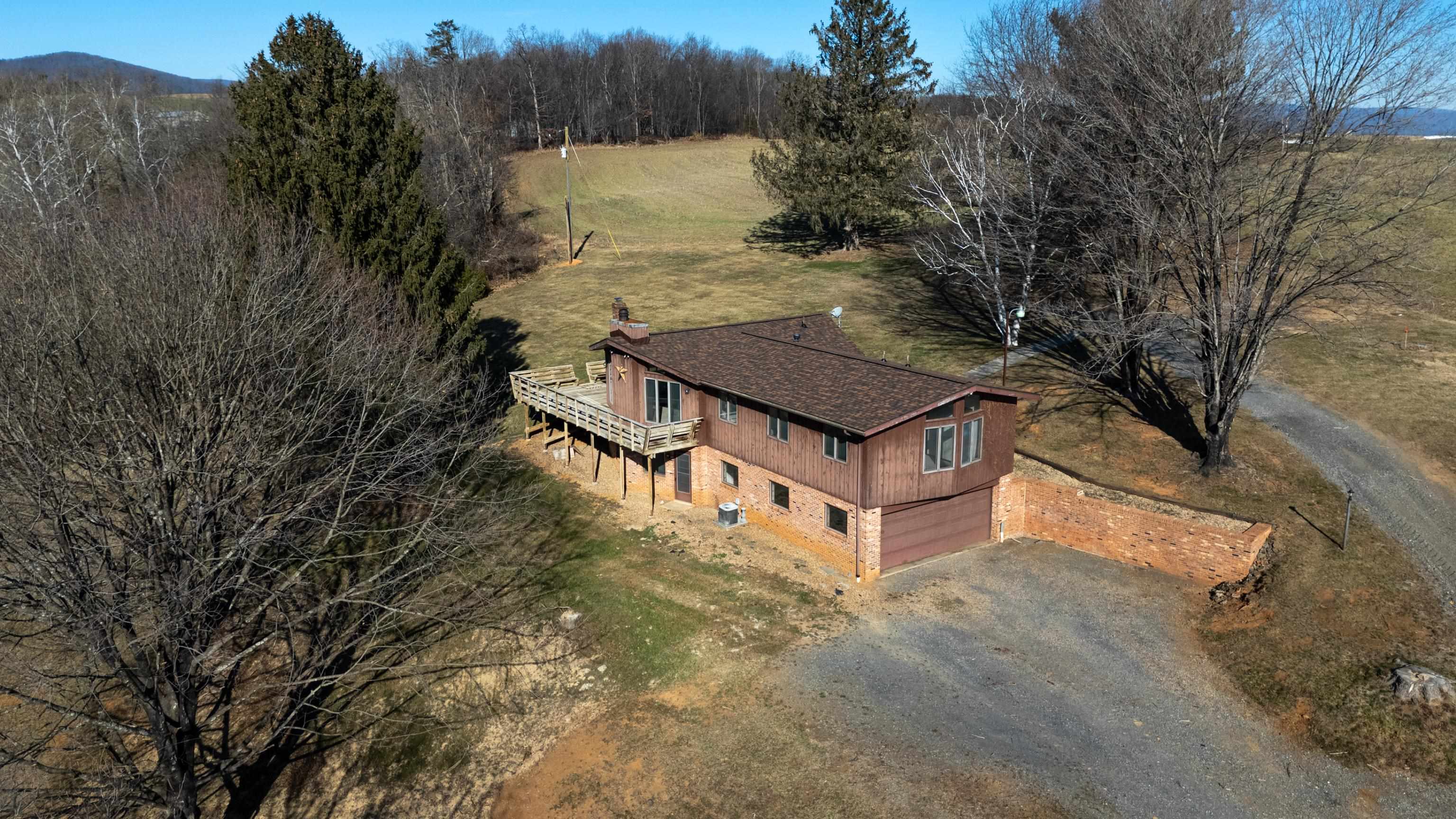 355 FAIRBURN RD, MOUNT SOLON, Virginia 22843, 3 Bedrooms Bedrooms, ,2 BathroomsBathrooms,Residential,355 FAIRBURN RD,673452 MLS # 673452