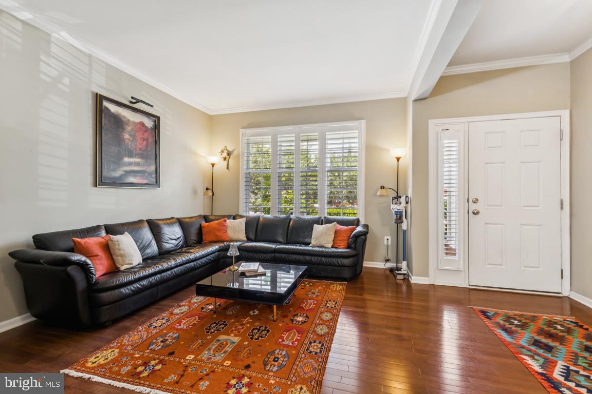 15447 PAINTERS COVE WAY, HAYMARKET, Virginia 20169, 3 Bedrooms Bedrooms, ,3 BathroomsBathrooms,Residential,For sale,15447 PAINTERS COVE WAY,VAPW2110884 MLS # VAPW2110884