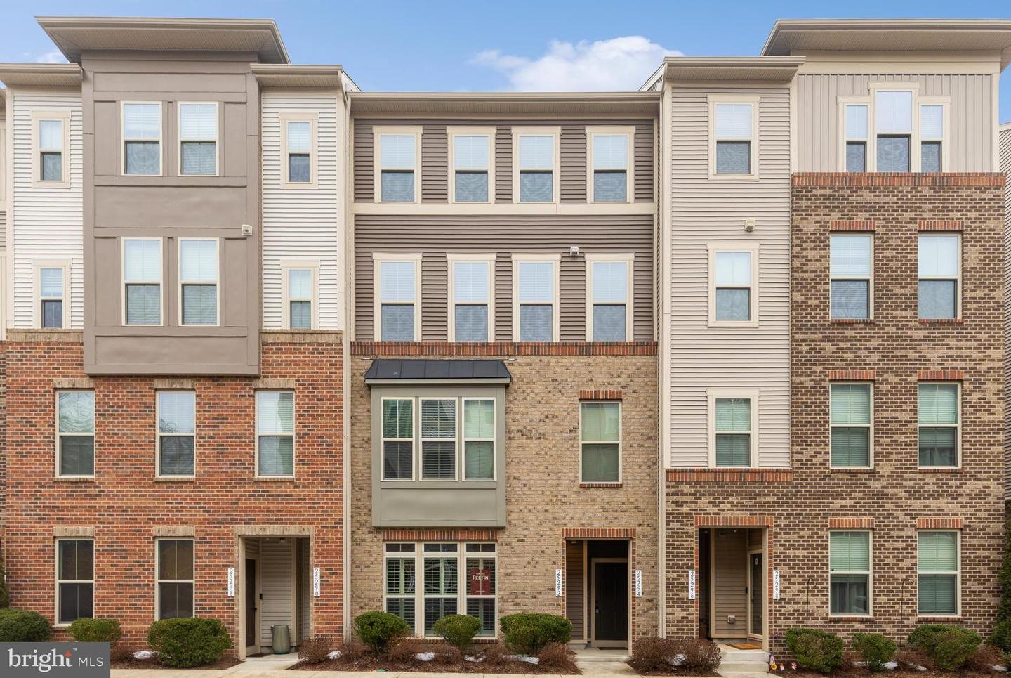 25294 GRAY POPLAR TER, ALDIE, Virginia 20105, 3 Bedrooms Bedrooms, ,2 BathroomsBathrooms,Residential,For sale,25294 GRAY POPLAR TER,VALO2114324 MLS # VALO2114324