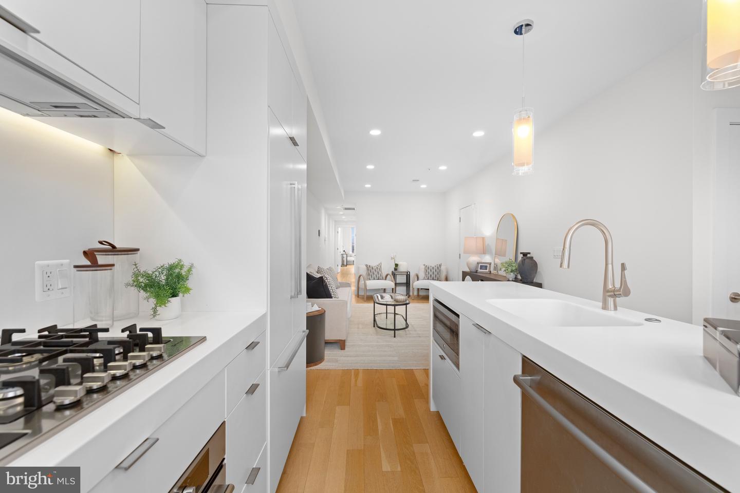 1515 K ST SE #3, WASHINGTON, District Of Columbia 20003, 2 Bedrooms Bedrooms, ,2 BathroomsBathrooms,Residential,For sale,1515 K ST SE #3,DCDC2242862 MLS # DCDC2242862