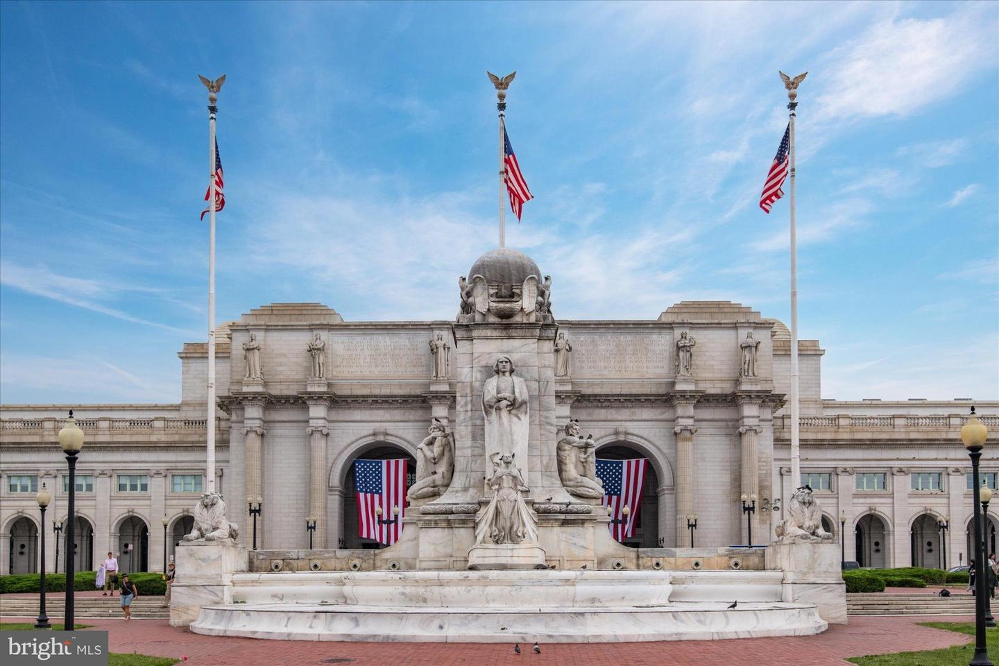 1515 K ST SE #3, WASHINGTON, District Of Columbia 20003, 2 Bedrooms Bedrooms, ,2 BathroomsBathrooms,Residential,For sale,1515 K ST SE #3,DCDC2242862 MLS # DCDC2242862