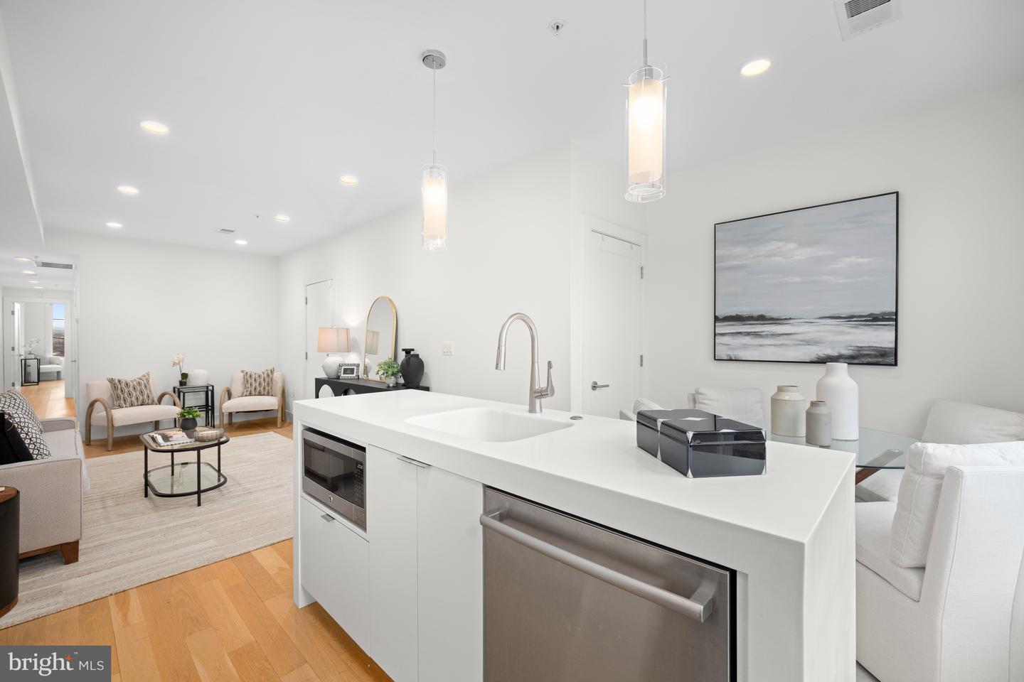 1515 K ST SE #3, WASHINGTON, District Of Columbia 20003, 2 Bedrooms Bedrooms, ,2 BathroomsBathrooms,Residential,For sale,1515 K ST SE #3,DCDC2242862 MLS # DCDC2242862