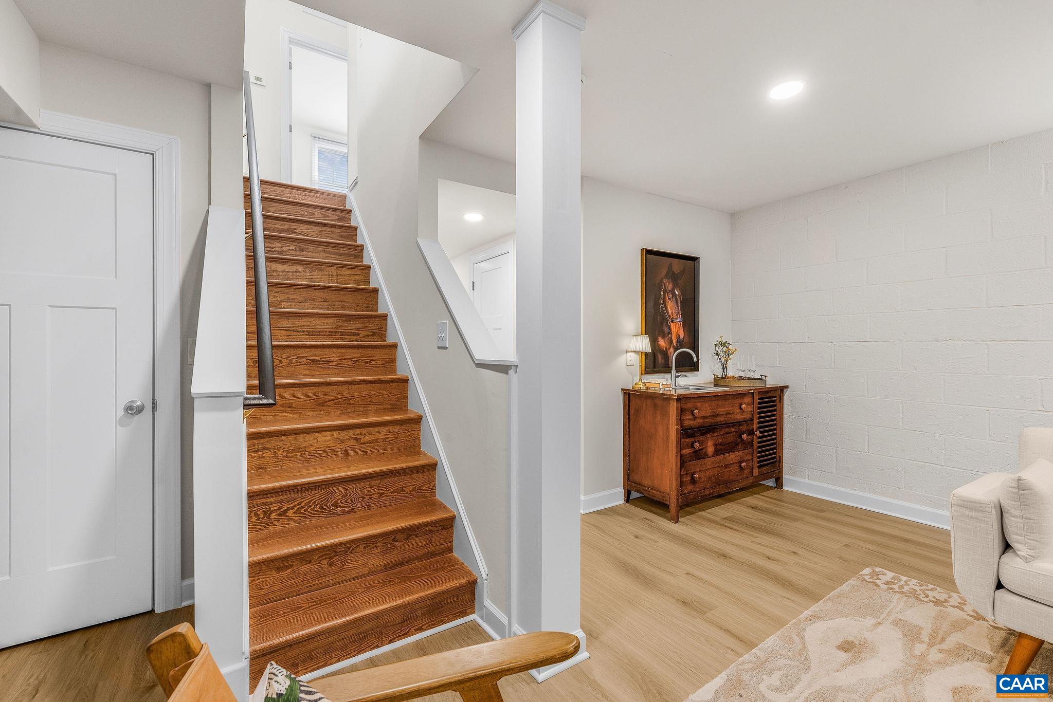 1200 MERIWETHER ST, CHARLOTTESVILLE, Virginia 22902, 2 Bedrooms Bedrooms, ,2 BathroomsBathrooms,Residential,1200 MERIWETHER ST,673457 MLS # 673457