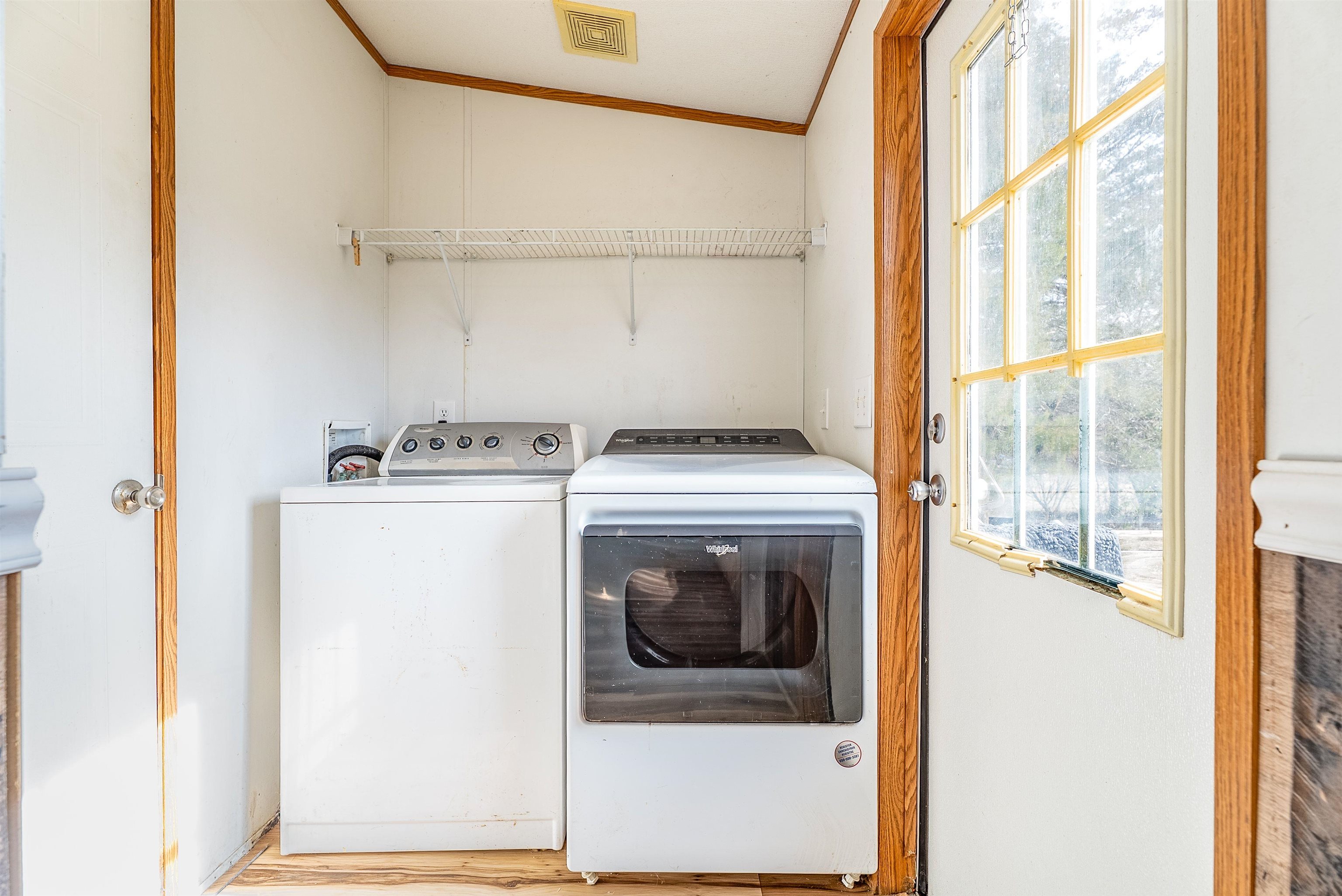 684 JOLLETT RD, ELKTON, Virginia 22827, 3 Bedrooms Bedrooms, ,2 BathroomsBathrooms,Residential,684 JOLLETT RD,673458 MLS # 673458