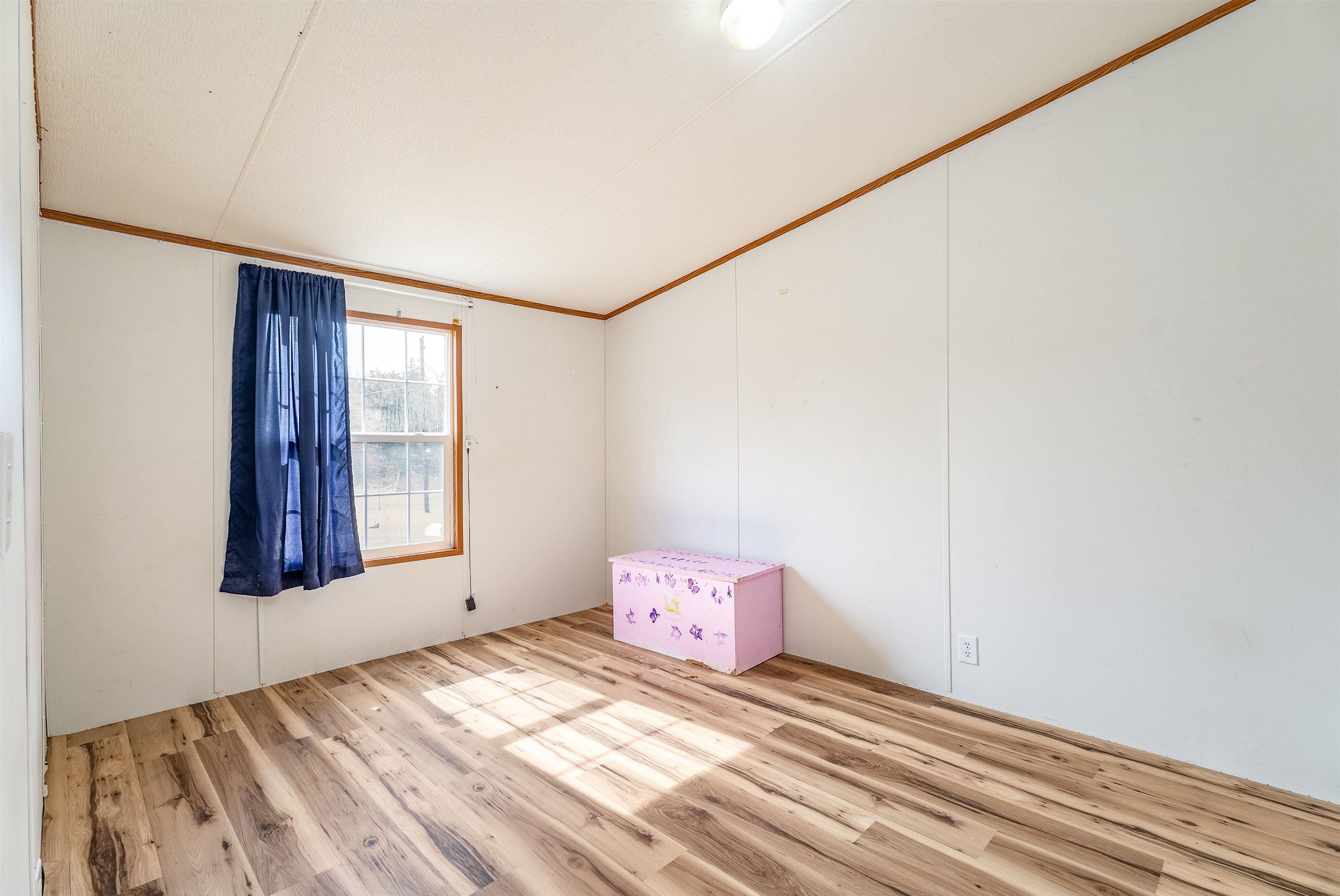 684 JOLLETT RD, ELKTON, Virginia 22827, 3 Bedrooms Bedrooms, ,2 BathroomsBathrooms,Residential,684 JOLLETT RD,673458 MLS # 673458