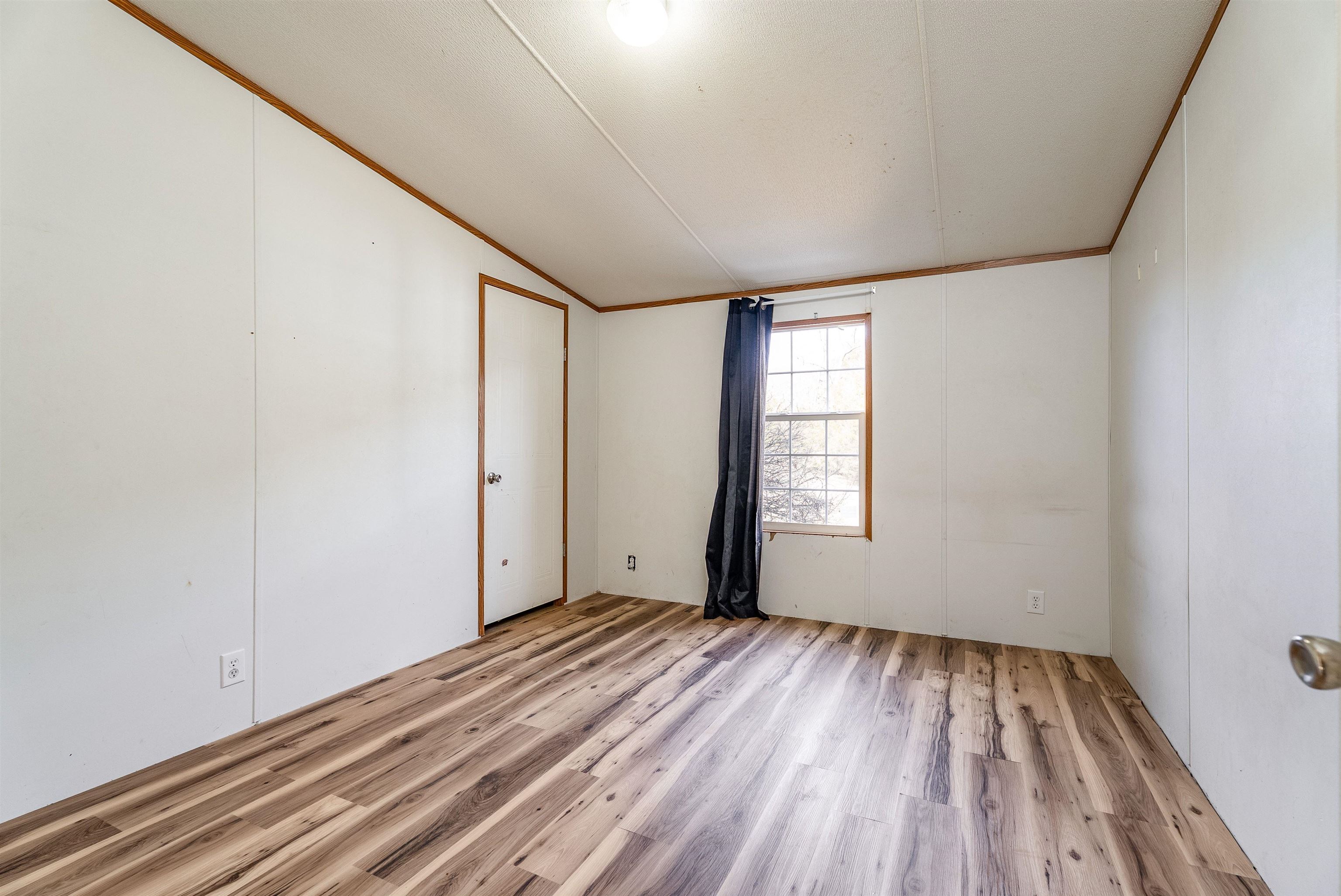 684 JOLLETT RD, ELKTON, Virginia 22827, 3 Bedrooms Bedrooms, ,2 BathroomsBathrooms,Residential,684 JOLLETT RD,673458 MLS # 673458