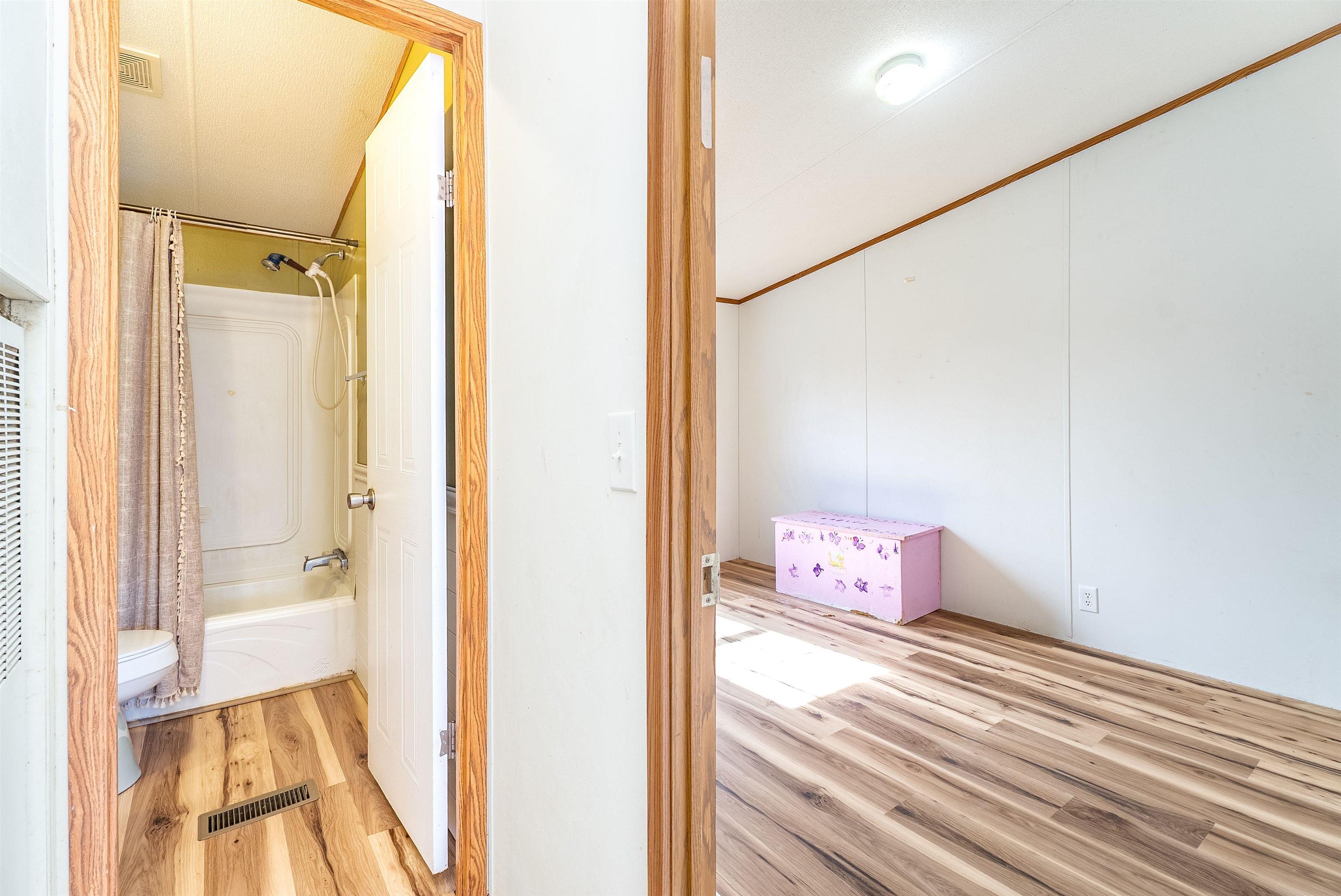 684 JOLLETT RD, ELKTON, Virginia 22827, 3 Bedrooms Bedrooms, ,2 BathroomsBathrooms,Residential,684 JOLLETT RD,673458 MLS # 673458