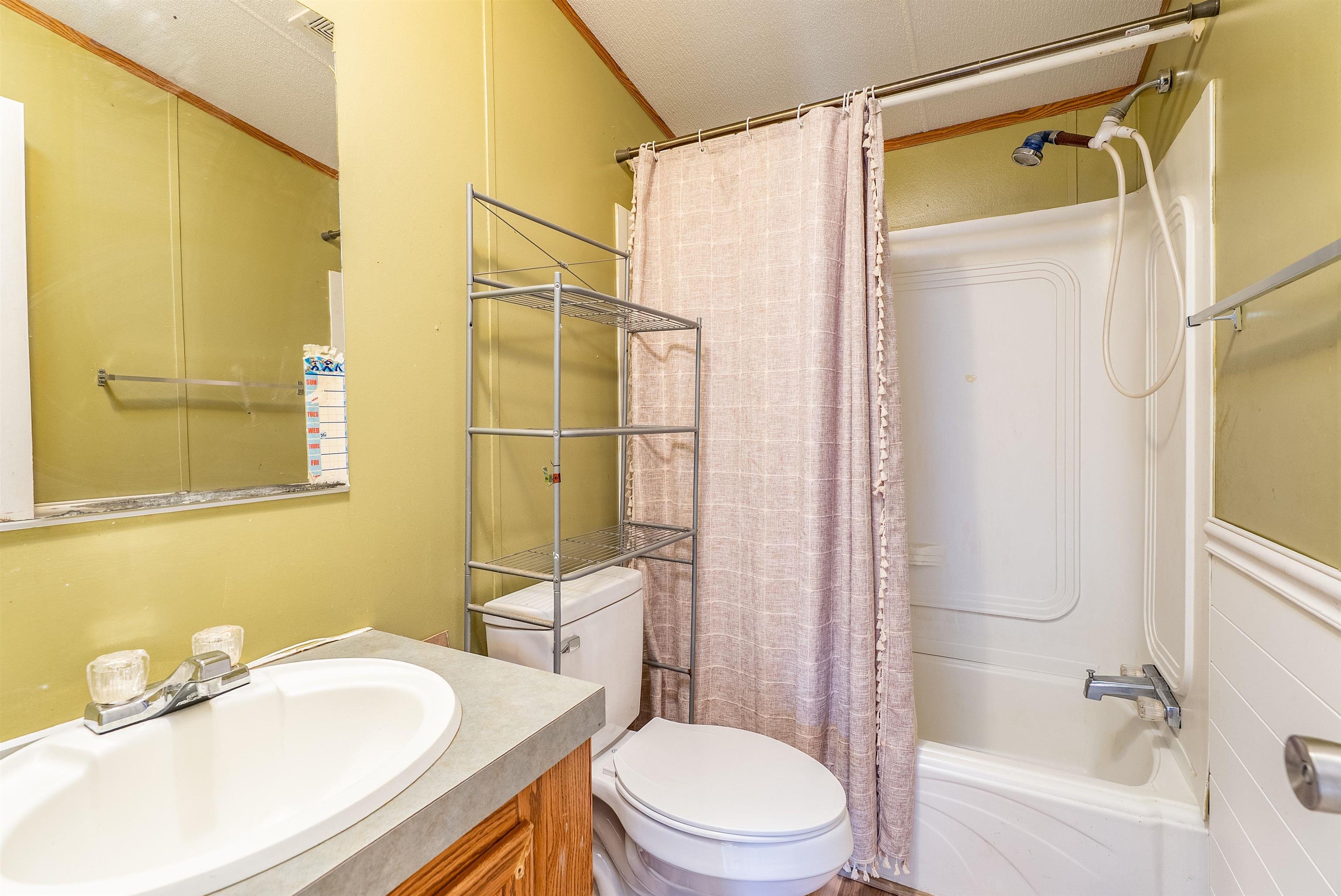 684 JOLLETT RD, ELKTON, Virginia 22827, 3 Bedrooms Bedrooms, ,2 BathroomsBathrooms,Residential,684 JOLLETT RD,673458 MLS # 673458