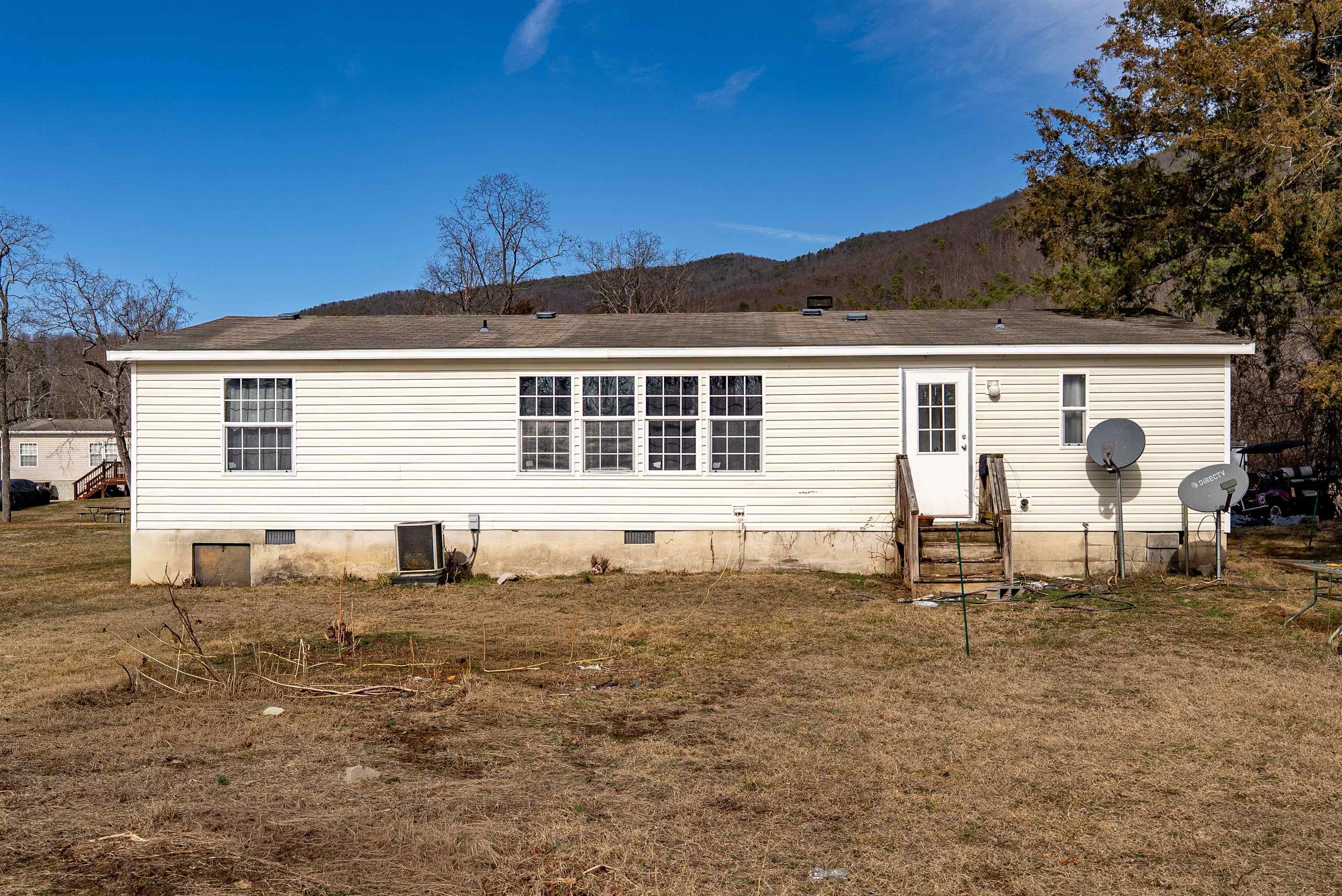 684 JOLLETT RD, ELKTON, Virginia 22827, 3 Bedrooms Bedrooms, ,2 BathroomsBathrooms,Residential,684 JOLLETT RD,673458 MLS # 673458