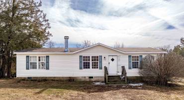 684 JOLLETT RD, ELKTON, Virginia 22827, 3 Bedrooms Bedrooms, ,2 BathroomsBathrooms,Residential,684 JOLLETT RD,673458 MLS # 673458