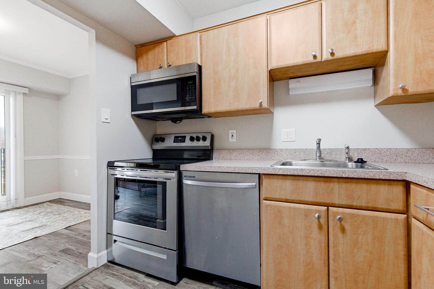 125-M CLUBHOUSE DR SW #UNIT 8, LEESBURG, Virginia 20175, 1 Bedroom Bedrooms, ,1 BathroomBathrooms,Residential,For sale,125-M CLUBHOUSE DR SW #UNIT 8,VALO2114498 MLS # VALO2114498