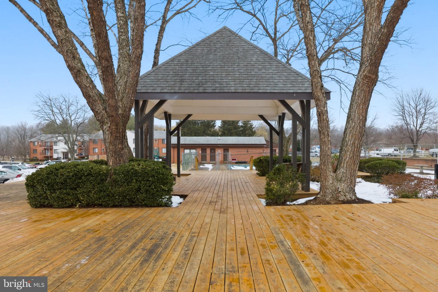 125-M CLUBHOUSE DR SW #UNIT 8, LEESBURG, Virginia 20175, 1 Bedroom Bedrooms, ,1 BathroomBathrooms,Residential,For sale,125-M CLUBHOUSE DR SW #UNIT 8,VALO2114498 MLS # VALO2114498