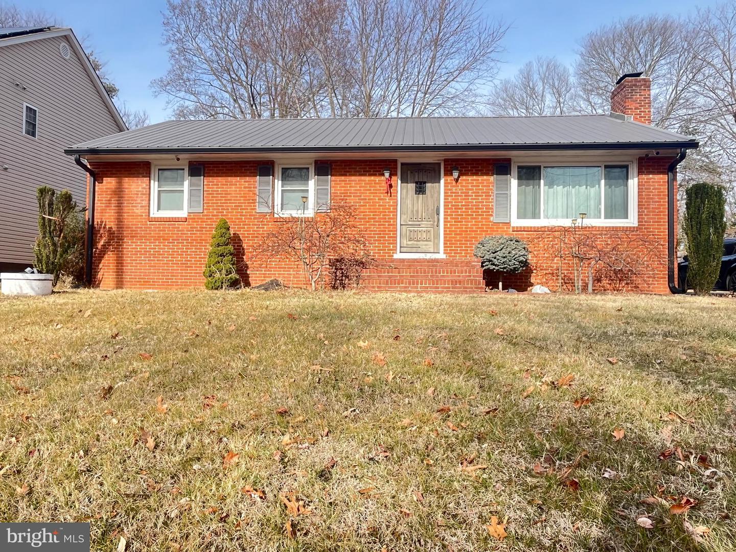 1205 HOLLY ST, FREDERICKSBURG, Virginia 22405, 3 Bedrooms Bedrooms, ,2 BathroomsBathrooms,Residential,For sale,1205 HOLLY ST,VAST2045478 MLS # VAST2045478