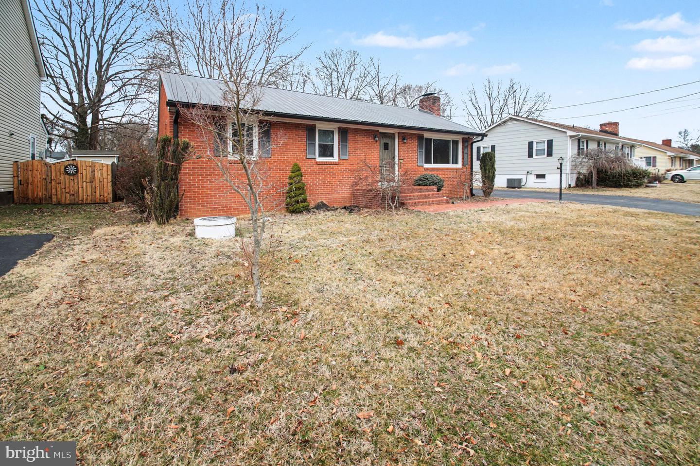 1205 HOLLY ST, FREDERICKSBURG, Virginia 22405, 3 Bedrooms Bedrooms, ,2 BathroomsBathrooms,Residential,For sale,1205 HOLLY ST,VAST2045478 MLS # VAST2045478 1205 HOLLY ST, FREDERICKSBURG, Virginia 22405, 3 Bedrooms Bedrooms, ,2 BathroomsBathrooms,Residential,For sale,1205 HOLLY ST,VAST2045478 MLS # VAST2045478