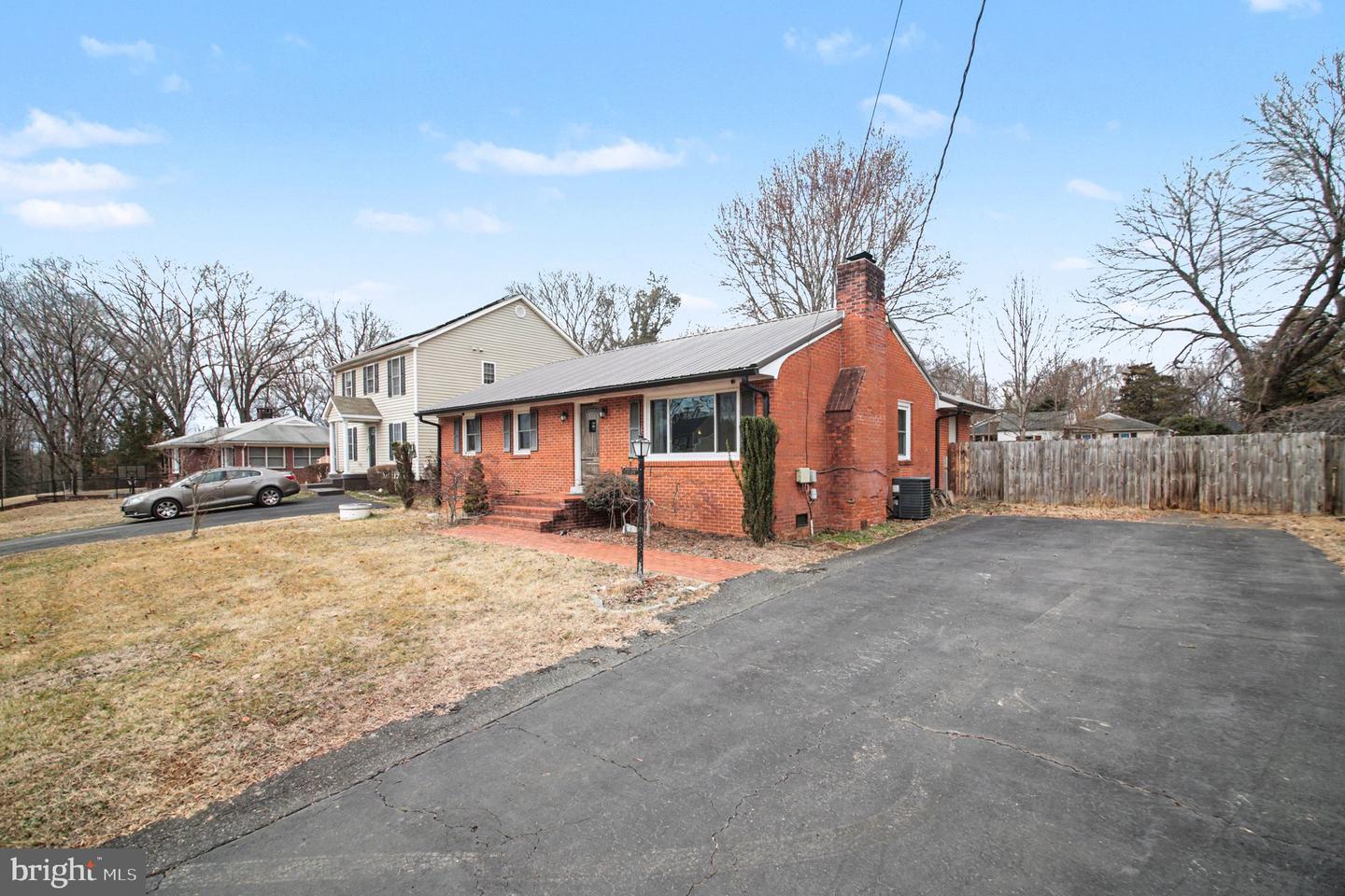 1205 HOLLY ST, FREDERICKSBURG, Virginia 22405, 3 Bedrooms Bedrooms, ,2 BathroomsBathrooms,Residential,For sale,1205 HOLLY ST,VAST2045478 MLS # VAST2045478 1205 HOLLY ST, FREDERICKSBURG, Virginia 22405, 3 Bedrooms Bedrooms, ,2 BathroomsBathrooms,Residential,For sale,1205 HOLLY ST,VAST2045478 MLS # VAST2045478