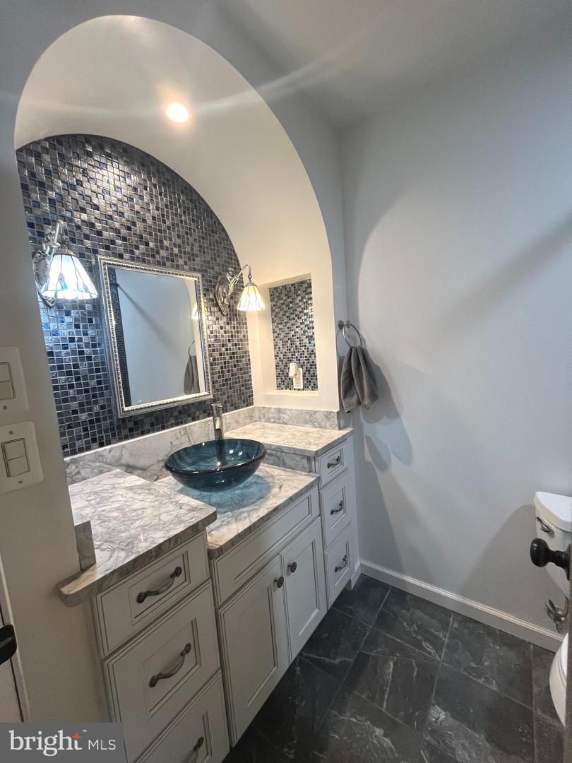 1205 HOLLY ST, FREDERICKSBURG, Virginia 22405, 3 Bedrooms Bedrooms, ,2 BathroomsBathrooms,Residential,For sale,1205 HOLLY ST,VAST2045478 MLS # VAST2045478