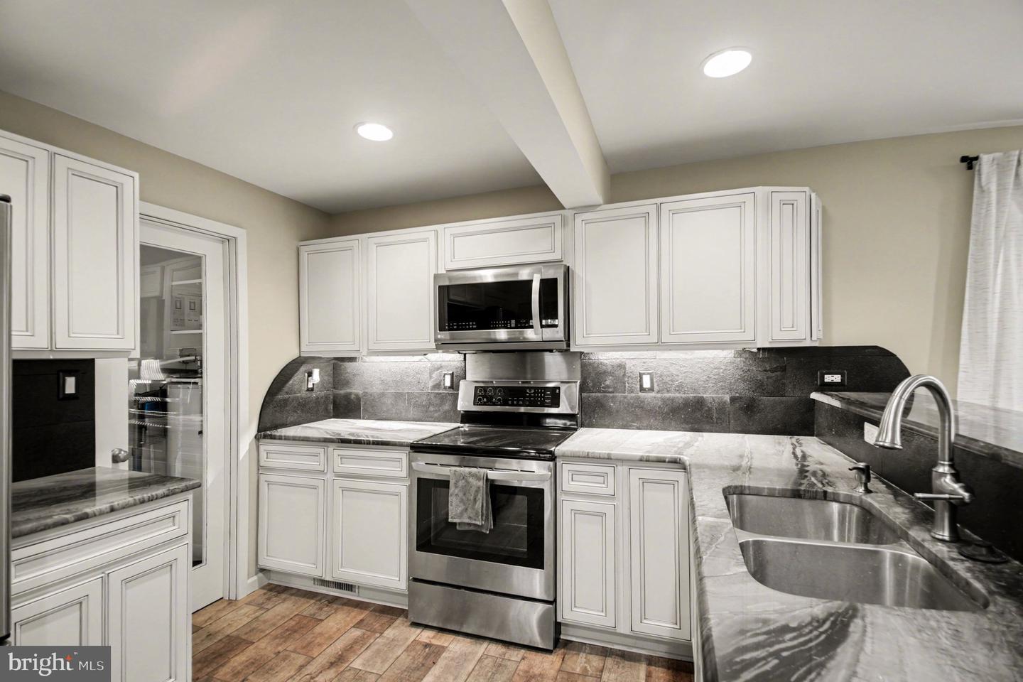 1205 HOLLY ST, FREDERICKSBURG, Virginia 22405, 3 Bedrooms Bedrooms, ,2 BathroomsBathrooms,Residential,For sale,1205 HOLLY ST,VAST2045478 MLS # VAST2045478 1205 HOLLY ST, FREDERICKSBURG, Virginia 22405, 3 Bedrooms Bedrooms, ,2 BathroomsBathrooms,Residential,For sale,1205 HOLLY ST,VAST2045478 MLS # VAST2045478