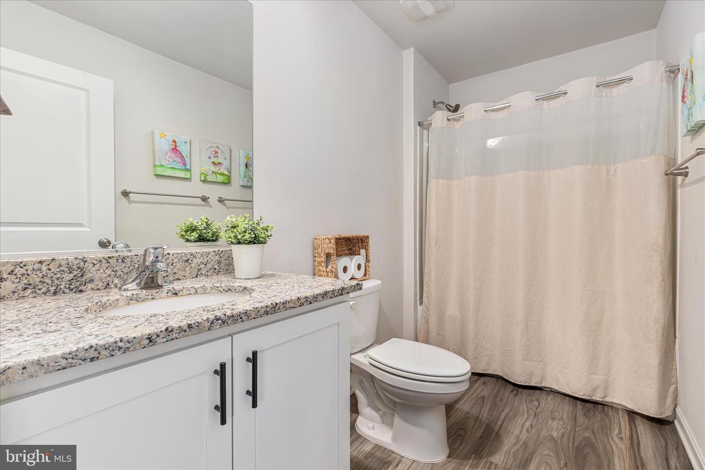 500 WEEKS CT, BERRYVILLE, Virginia 22611, 3 Bedrooms Bedrooms, ,2 BathroomsBathrooms,Residential,For sale,500 WEEKS CT,VACL2006480 MLS # VACL2006480