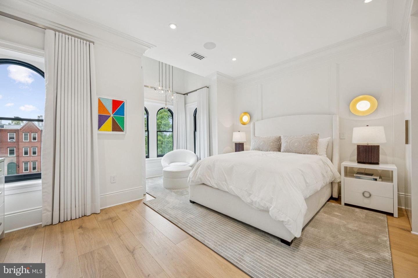 635 MARYLAND AVE NE, WASHINGTON, District Of Columbia 20002, 5 Bedrooms Bedrooms, 10 Rooms Rooms,4 BathroomsBathrooms,Residential,For sale,635 MARYLAND AVE NE,DCDC2243592 MLS # DCDC2243592