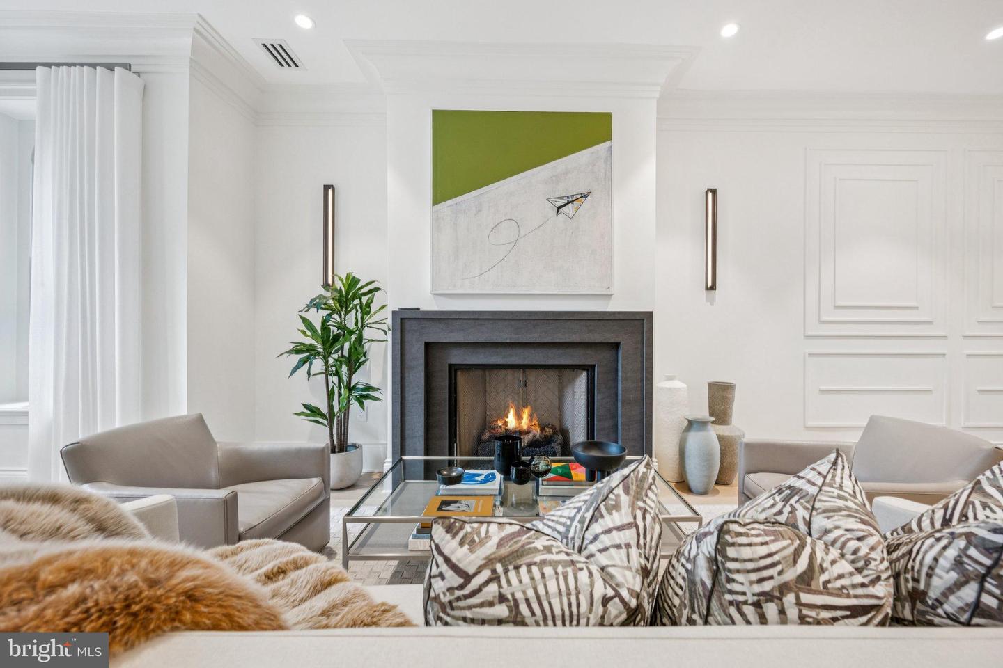 635 MARYLAND AVE NE, WASHINGTON, District Of Columbia 20002, 5 Bedrooms Bedrooms, 10 Rooms Rooms,4 BathroomsBathrooms,Residential,For sale,635 MARYLAND AVE NE,DCDC2243592 MLS # DCDC2243592