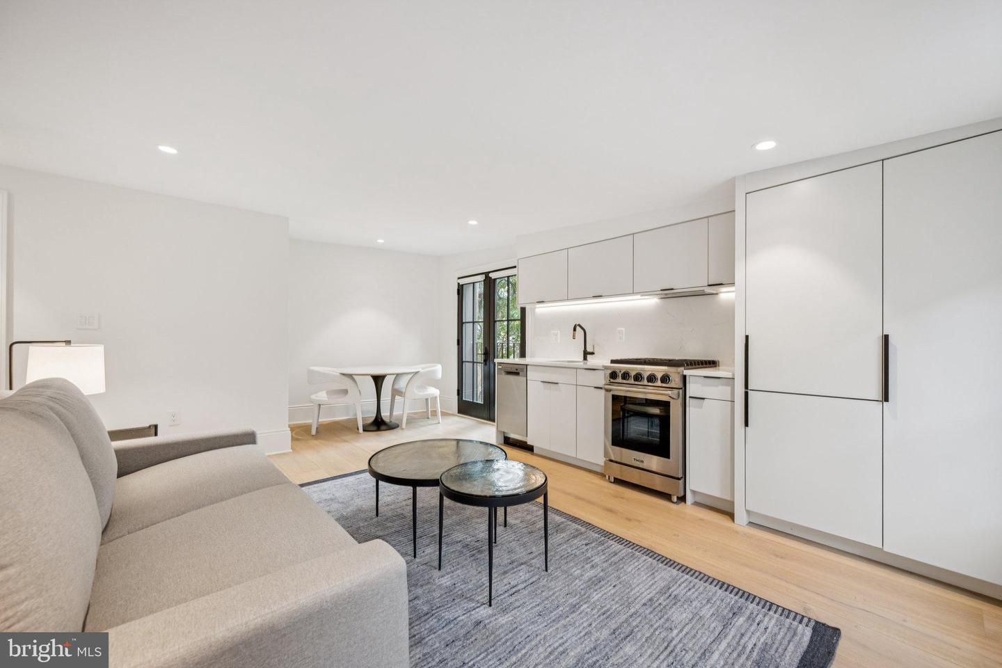 635 MARYLAND AVE NE, WASHINGTON, District Of Columbia 20002, 5 Bedrooms Bedrooms, 10 Rooms Rooms,4 BathroomsBathrooms,Residential,For sale,635 MARYLAND AVE NE,DCDC2243592 MLS # DCDC2243592