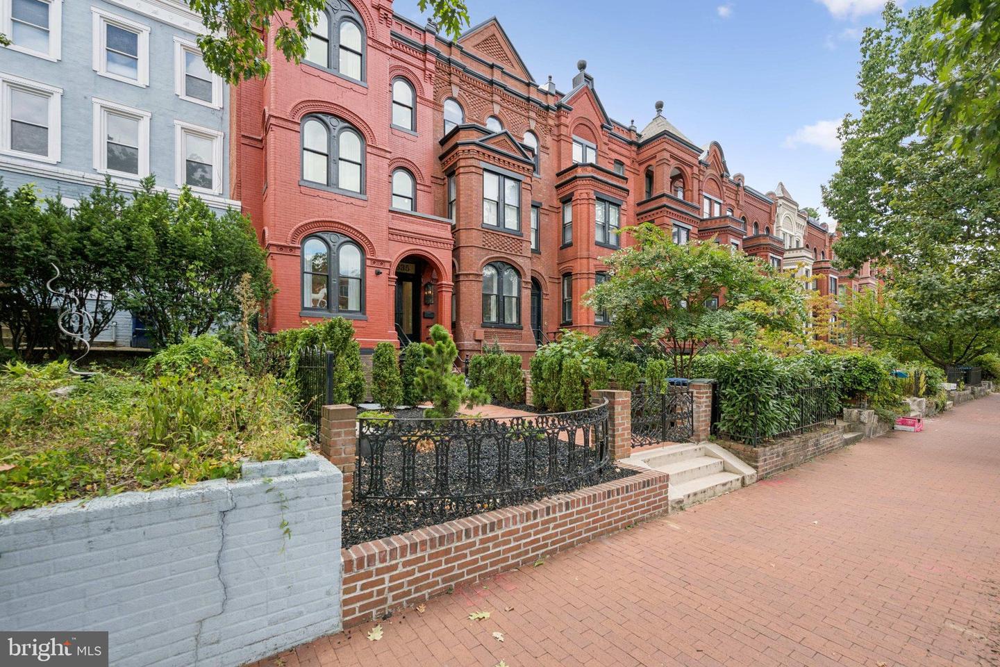 635 MARYLAND AVE NE, WASHINGTON, District Of Columbia 20002, 5 Bedrooms Bedrooms, 10 Rooms Rooms,4 BathroomsBathrooms,Residential,For sale,635 MARYLAND AVE NE,DCDC2243592 MLS # DCDC2243592