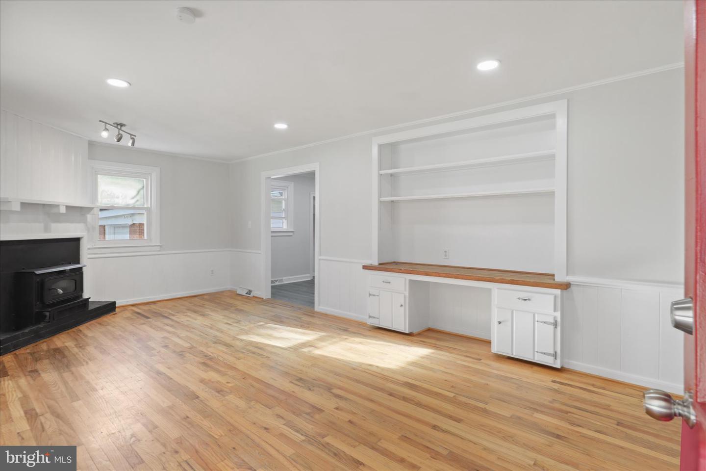 347 FOREST LANE RD, FREDERICKSBURG, Virginia 22405, 3 Bedrooms Bedrooms, ,2 BathroomsBathrooms,Residential,For sale,347 FOREST LANE RD,VAST2045620 MLS # VAST2045620