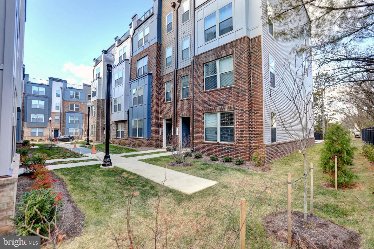 2135 GLACIER RD #90, HERNDON, Virginia 20170, 3 Bedrooms Bedrooms, ,2 BathroomsBathrooms,Residential,For sale,2135 GLACIER RD #90,VAFX2288776 MLS # VAFX2288776