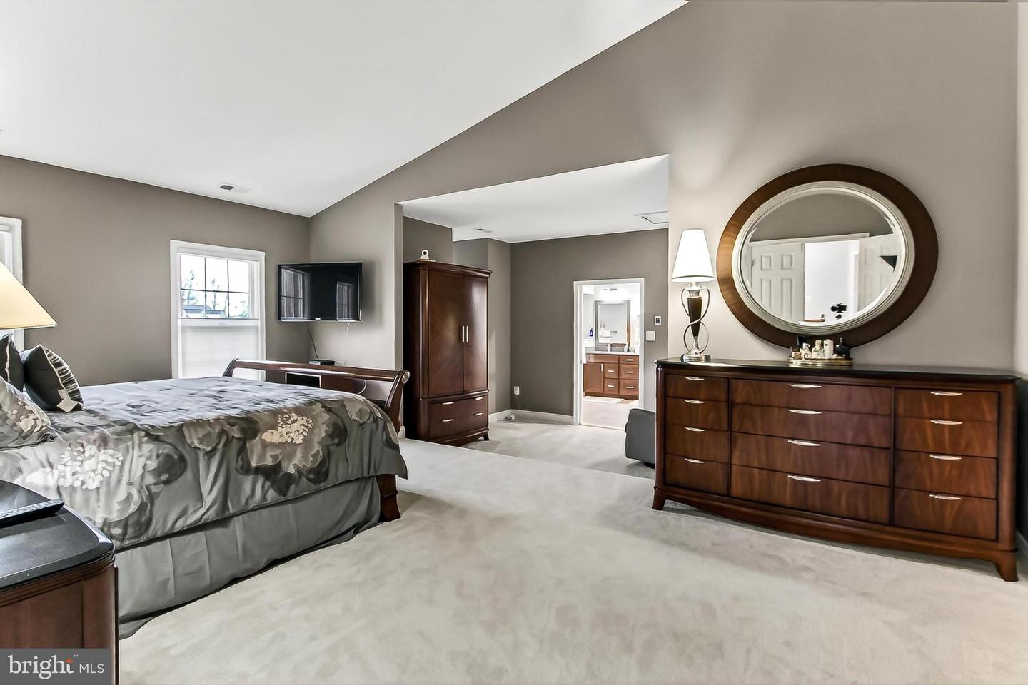 9629 NUTHATCH DR, FAIRFAX STATION, Virginia 22039, 4 Bedrooms Bedrooms, ,3 BathroomsBathrooms,Residential,For sale,9629 NUTHATCH DR,VAFX2288842 MLS # VAFX2288842