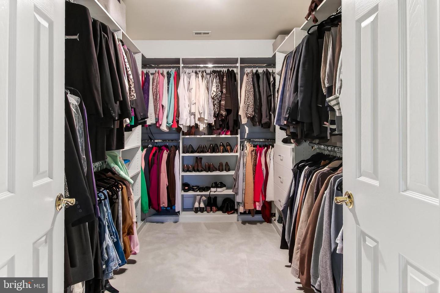 9629 NUTHATCH DR, FAIRFAX STATION, Virginia 22039, 4 Bedrooms Bedrooms, ,3 BathroomsBathrooms,Residential,For sale,9629 NUTHATCH DR,VAFX2288842 MLS # VAFX2288842