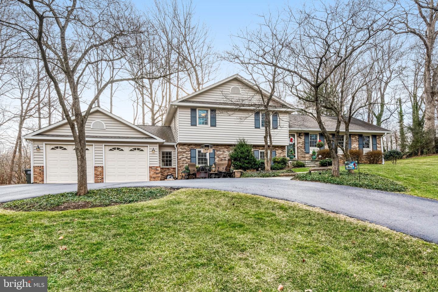 10111 EVANS FORD RD, MANASSAS, Virginia 20111, 4 Bedrooms Bedrooms, ,3 BathroomsBathrooms,Residential,For sale,10111 EVANS FORD RD,VAPW2111852 MLS # VAPW2111852