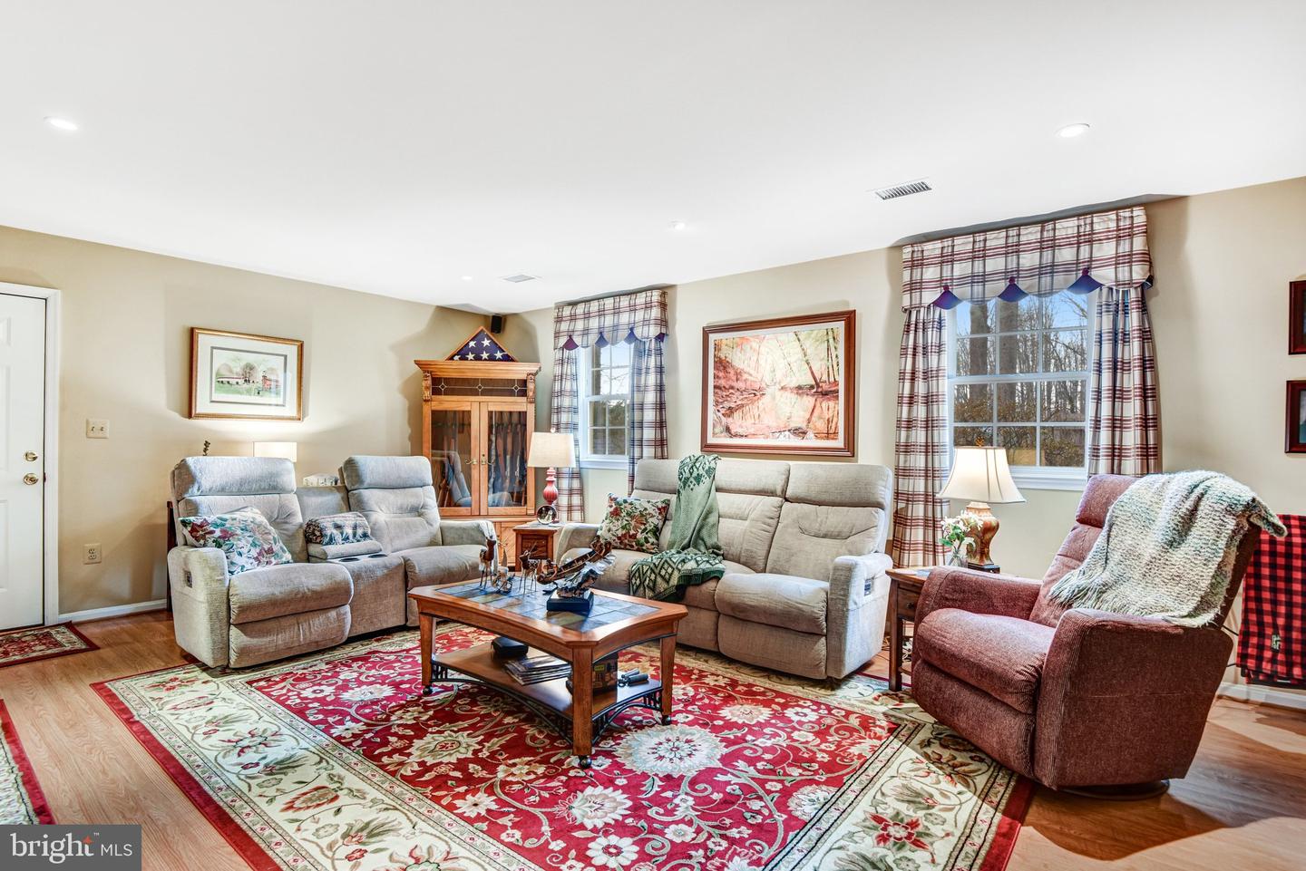 10111 EVANS FORD RD, MANASSAS, Virginia 20111, 4 Bedrooms Bedrooms, ,3 BathroomsBathrooms,Residential,For sale,10111 EVANS FORD RD,VAPW2111852 MLS # VAPW2111852