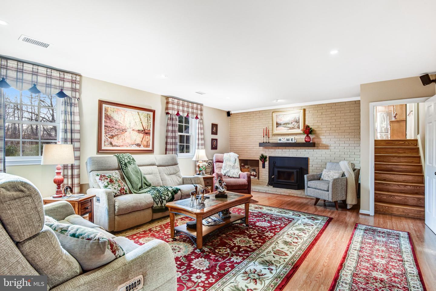 10111 EVANS FORD RD, MANASSAS, Virginia 20111, 4 Bedrooms Bedrooms, ,3 BathroomsBathrooms,Residential,For sale,10111 EVANS FORD RD,VAPW2111852 MLS # VAPW2111852