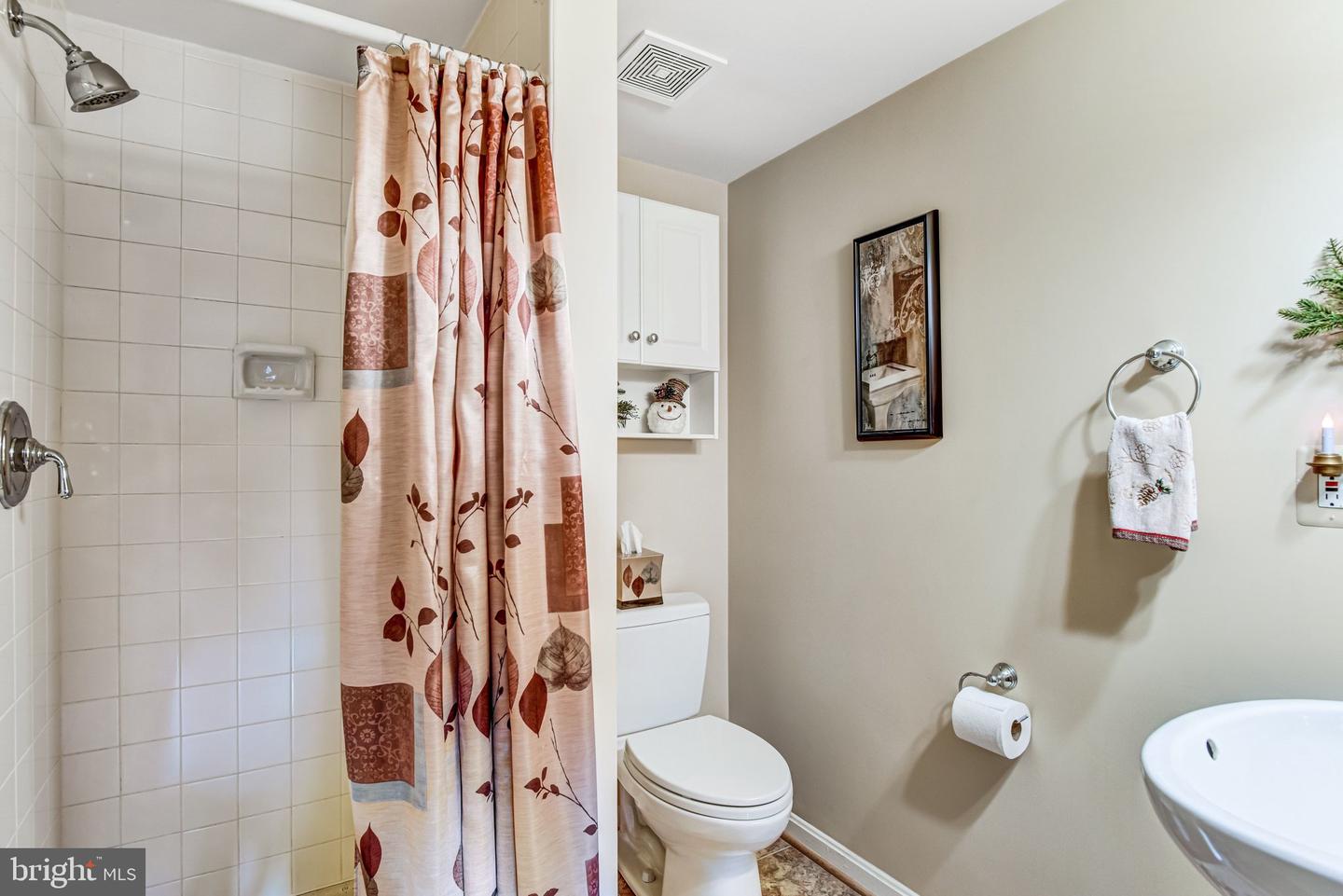 10111 EVANS FORD RD, MANASSAS, Virginia 20111, 4 Bedrooms Bedrooms, ,3 BathroomsBathrooms,Residential,For sale,10111 EVANS FORD RD,VAPW2111852 MLS # VAPW2111852