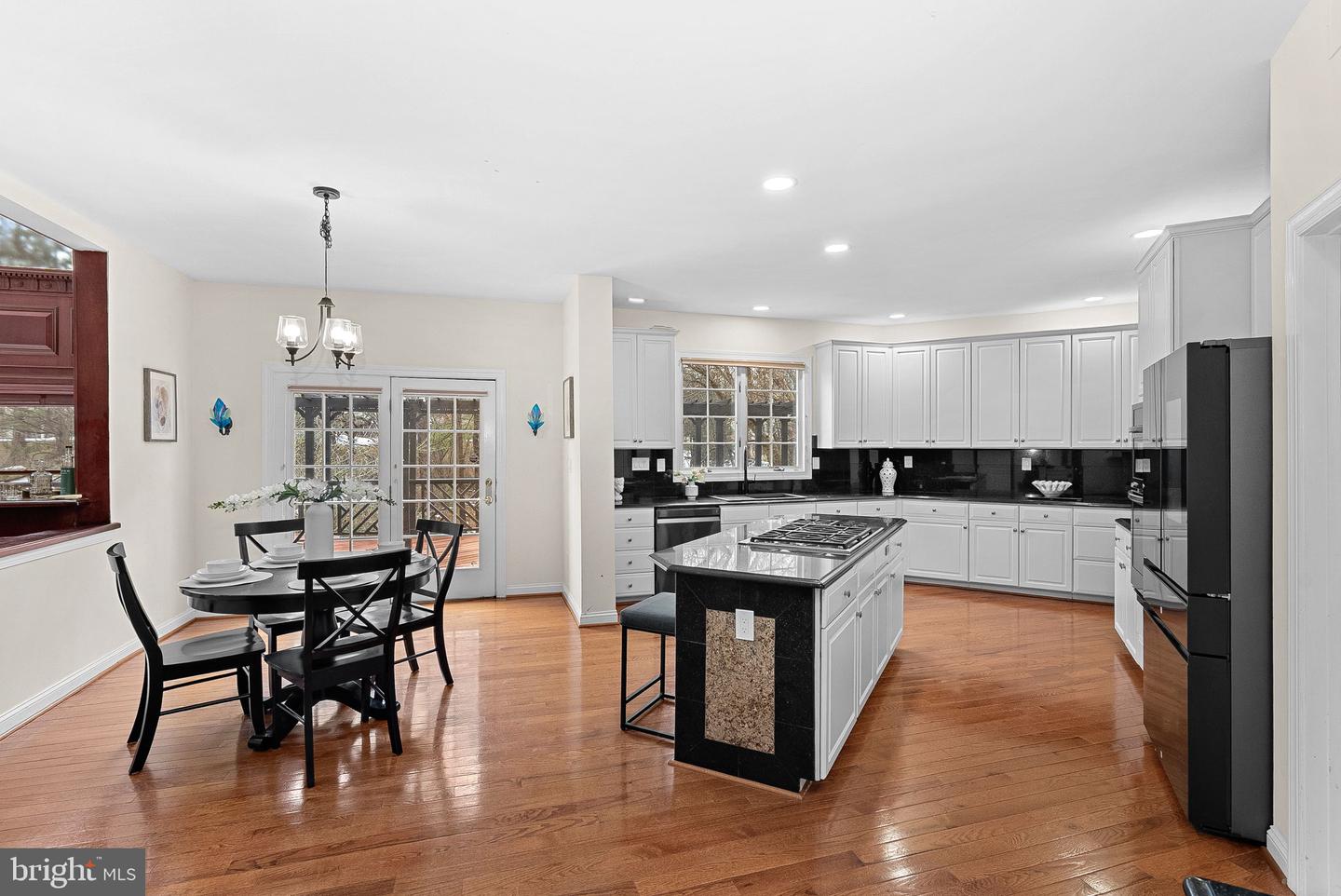 10317 BRITTENFORD DR, VIENNA, Virginia 22182, 6 Bedrooms Bedrooms, ,5 BathroomsBathrooms,Residential,For sale,10317 BRITTENFORD DR,VAFX2289136 MLS # VAFX2289136 10317 BRITTENFORD DR, VIENNA, Virginia 22182, 6 Bedrooms Bedrooms, ,5 BathroomsBathrooms,Residential,For sale,10317 BRITTENFORD DR,VAFX2289136 MLS # VAFX2289136