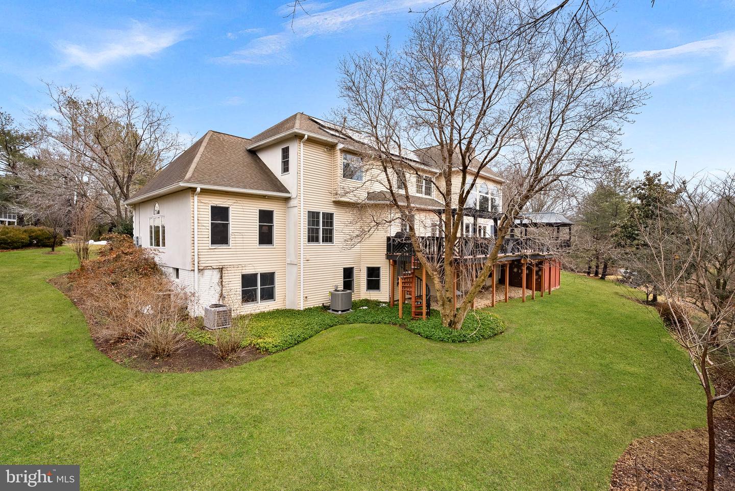 10317 BRITTENFORD DR, VIENNA, Virginia 22182, 6 Bedrooms Bedrooms, ,5 BathroomsBathrooms,Residential,For sale,10317 BRITTENFORD DR,VAFX2289136 MLS # VAFX2289136 10317 BRITTENFORD DR, VIENNA, Virginia 22182, 6 Bedrooms Bedrooms, ,5 BathroomsBathrooms,Residential,For sale,10317 BRITTENFORD DR,VAFX2289136 MLS # VAFX2289136