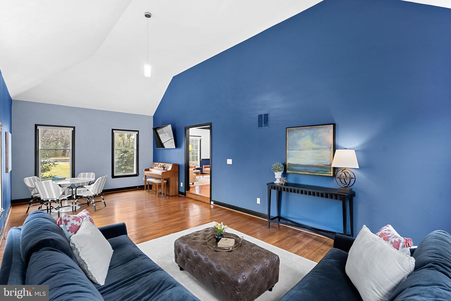 10317 BRITTENFORD DR, VIENNA, Virginia 22182, 6 Bedrooms Bedrooms, ,5 BathroomsBathrooms,Residential,For sale,10317 BRITTENFORD DR,VAFX2289136 MLS # VAFX2289136 10317 BRITTENFORD DR, VIENNA, Virginia 22182, 6 Bedrooms Bedrooms, ,5 BathroomsBathrooms,Residential,For sale,10317 BRITTENFORD DR,VAFX2289136 MLS # VAFX2289136