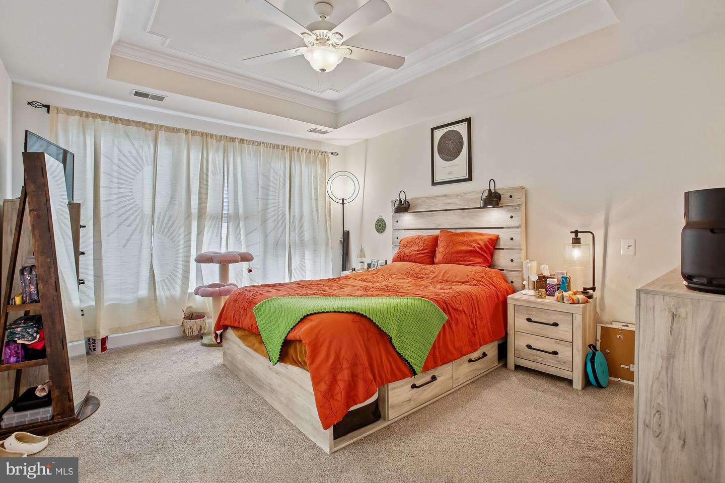 2411 HUNTINGTON PARK DR, ALEXANDRIA, Virginia 22303, 4 Bedrooms Bedrooms, ,3 BathroomsBathrooms,Residential,For sale,2411 HUNTINGTON PARK DR,VAFX2289172 MLS # VAFX2289172