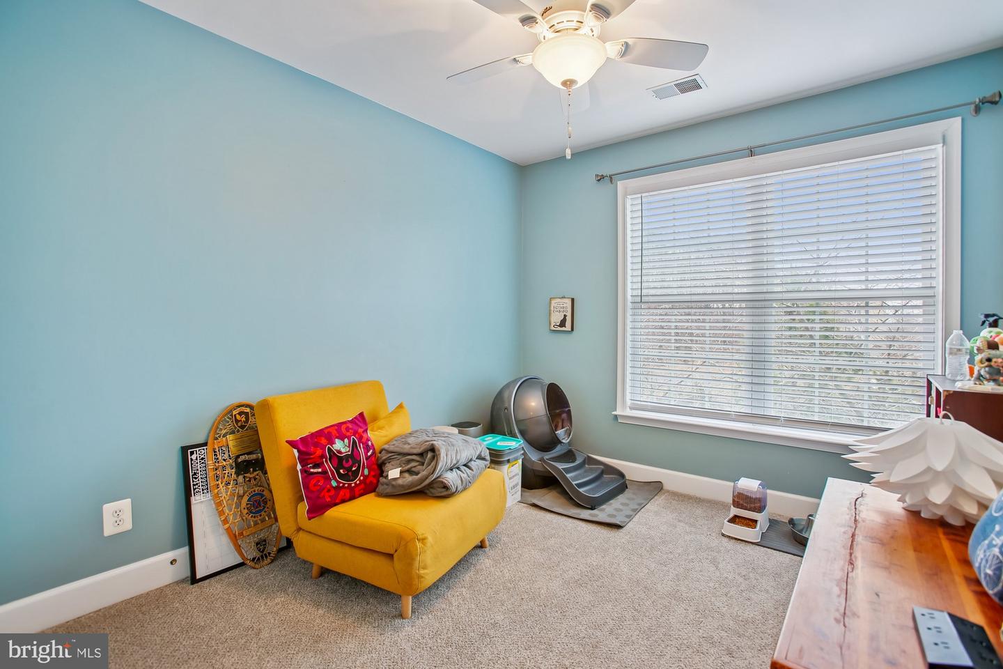 2411 HUNTINGTON PARK DR, ALEXANDRIA, Virginia 22303, 4 Bedrooms Bedrooms, ,3 BathroomsBathrooms,Residential,For sale,2411 HUNTINGTON PARK DR,VAFX2289172 MLS # VAFX2289172