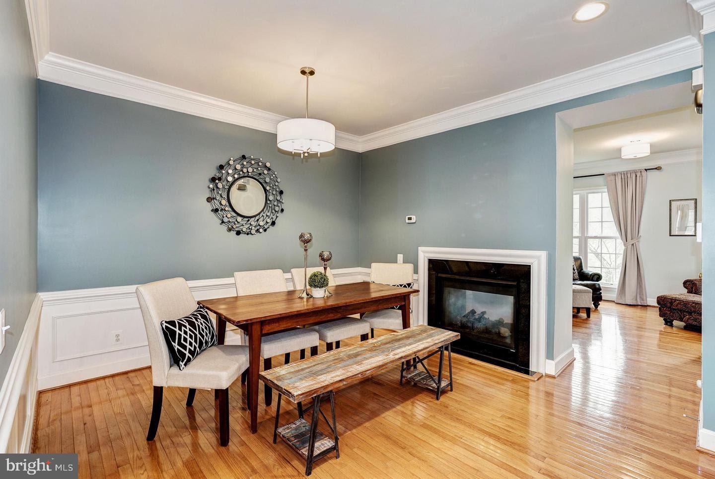 2411 HUNTINGTON PARK DR, ALEXANDRIA, Virginia 22303, 4 Bedrooms Bedrooms, ,3 BathroomsBathrooms,Residential,For sale,2411 HUNTINGTON PARK DR,VAFX2289172 MLS # VAFX2289172