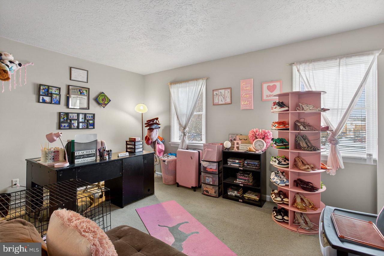 860 VINE ST, HARRISONBURG, Virginia 22802, 2 Bedrooms Bedrooms, ,1 BathroomBathrooms,Residential,For sale,860 VINE ST,VAHC2000548 MLS # VAHC2000548