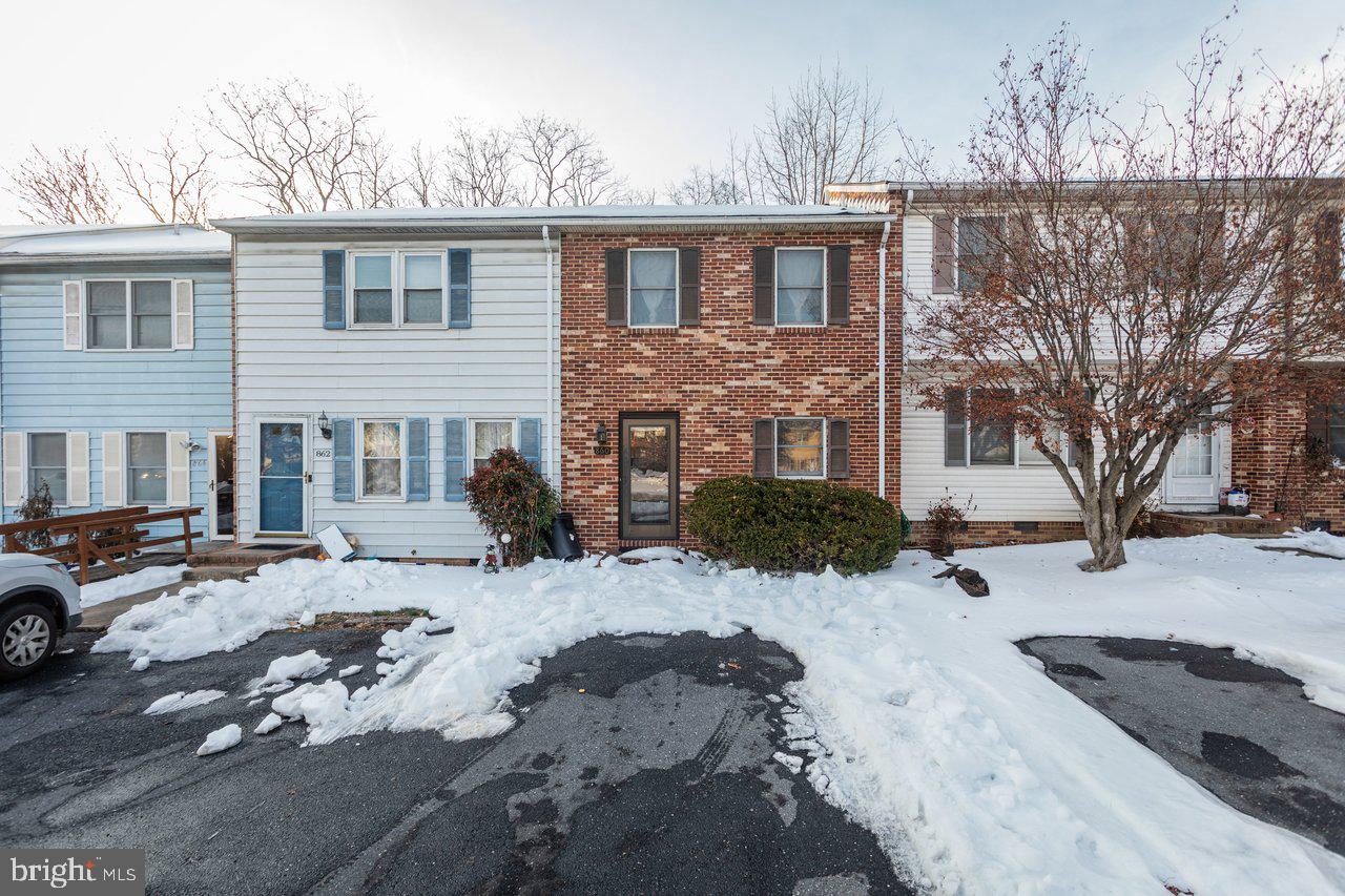 860 VINE ST, HARRISONBURG, Virginia 22802, 2 Bedrooms Bedrooms, ,1 BathroomBathrooms,Residential,For sale,860 VINE ST,VAHC2000548 MLS # VAHC2000548