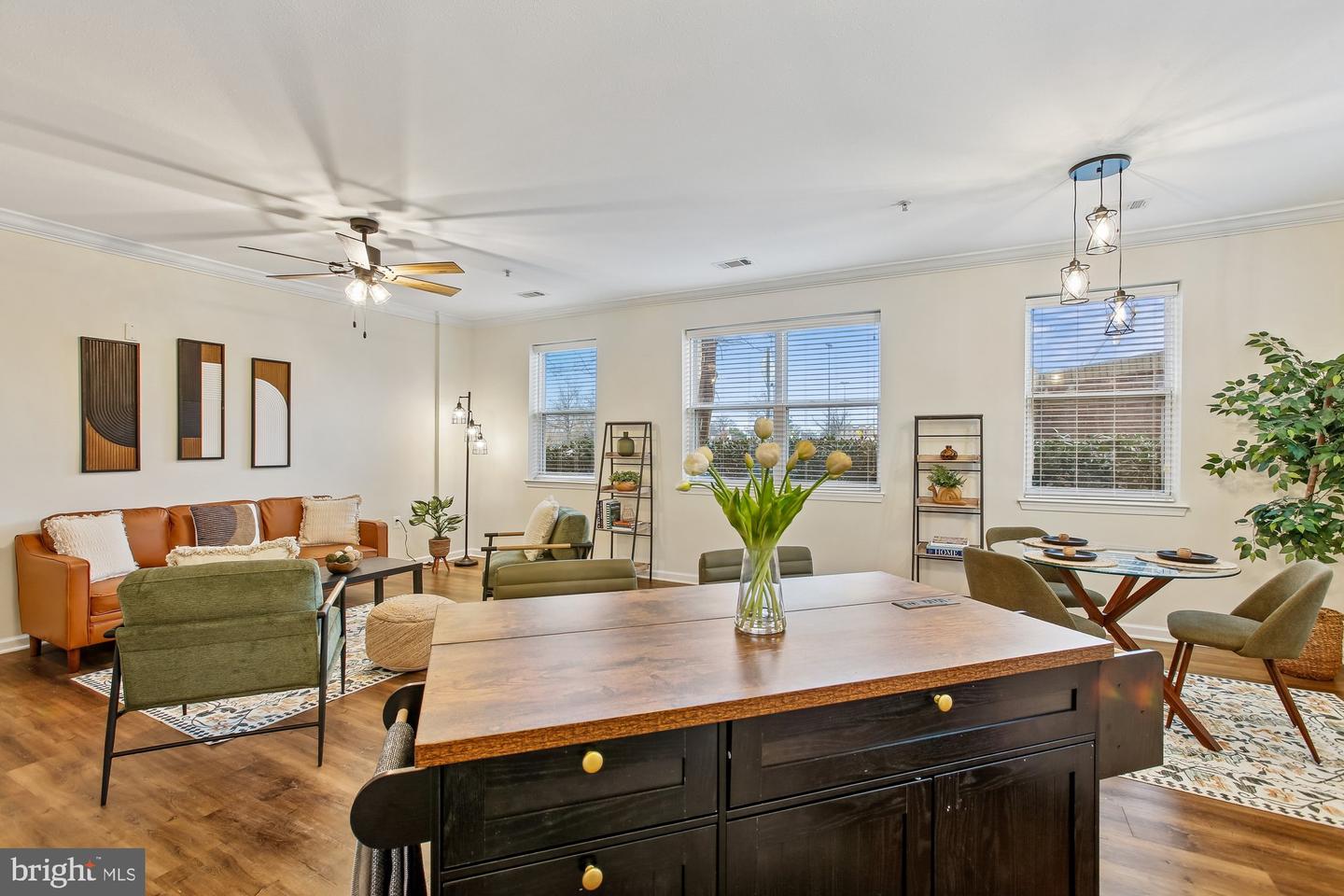 9490 VIRGINIA CENTER BLVD #130, VIENNA, Virginia 22181, 2 Bedrooms Bedrooms, ,2 BathroomsBathrooms,Residential,For sale,9490 VIRGINIA CENTER BLVD #130,VAFX2289354 MLS # VAFX2289354