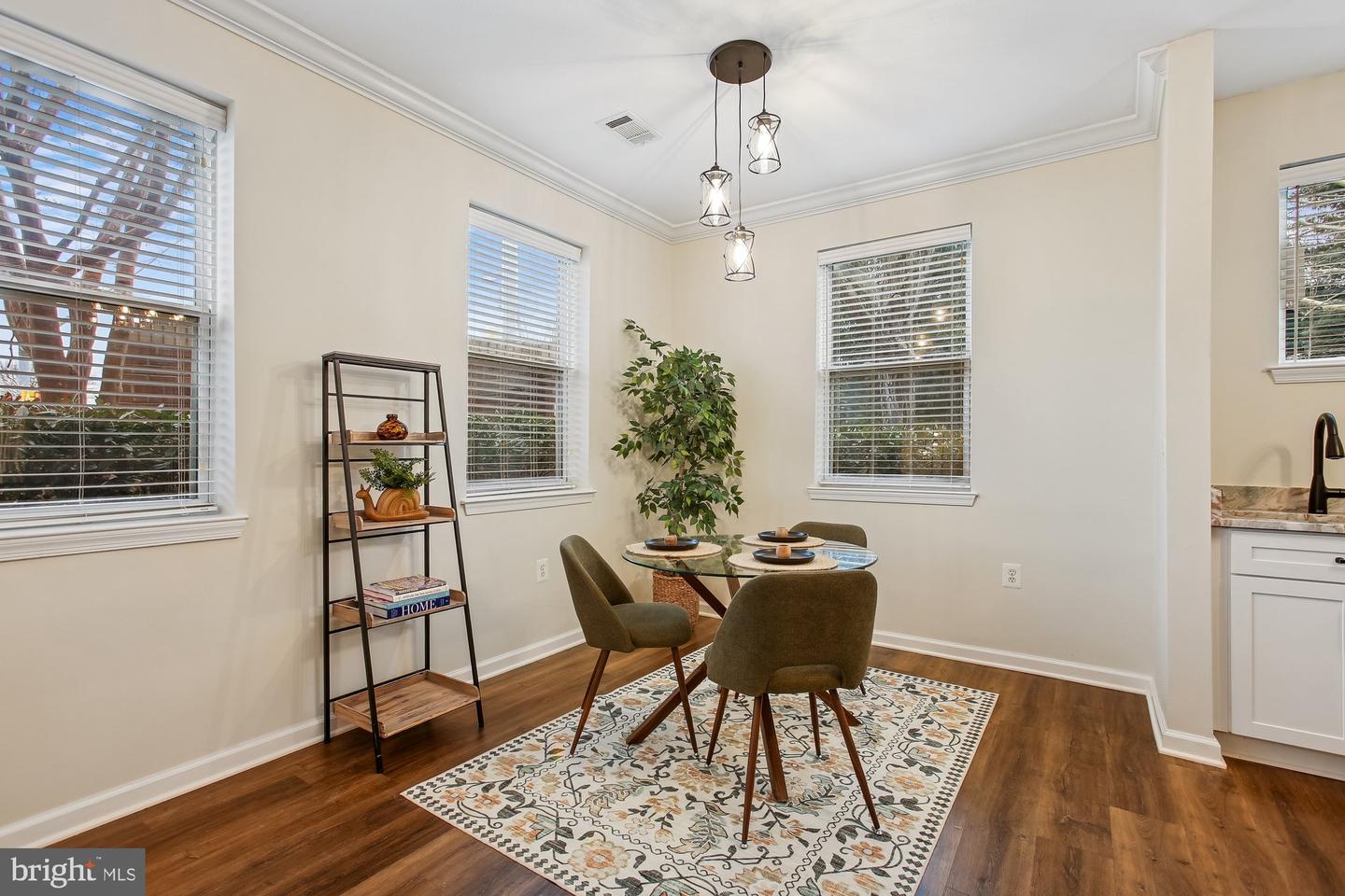 9490 VIRGINIA CENTER BLVD #130, VIENNA, Virginia 22181, 2 Bedrooms Bedrooms, ,2 BathroomsBathrooms,Residential,For sale,9490 VIRGINIA CENTER BLVD #130,VAFX2289354 MLS # VAFX2289354