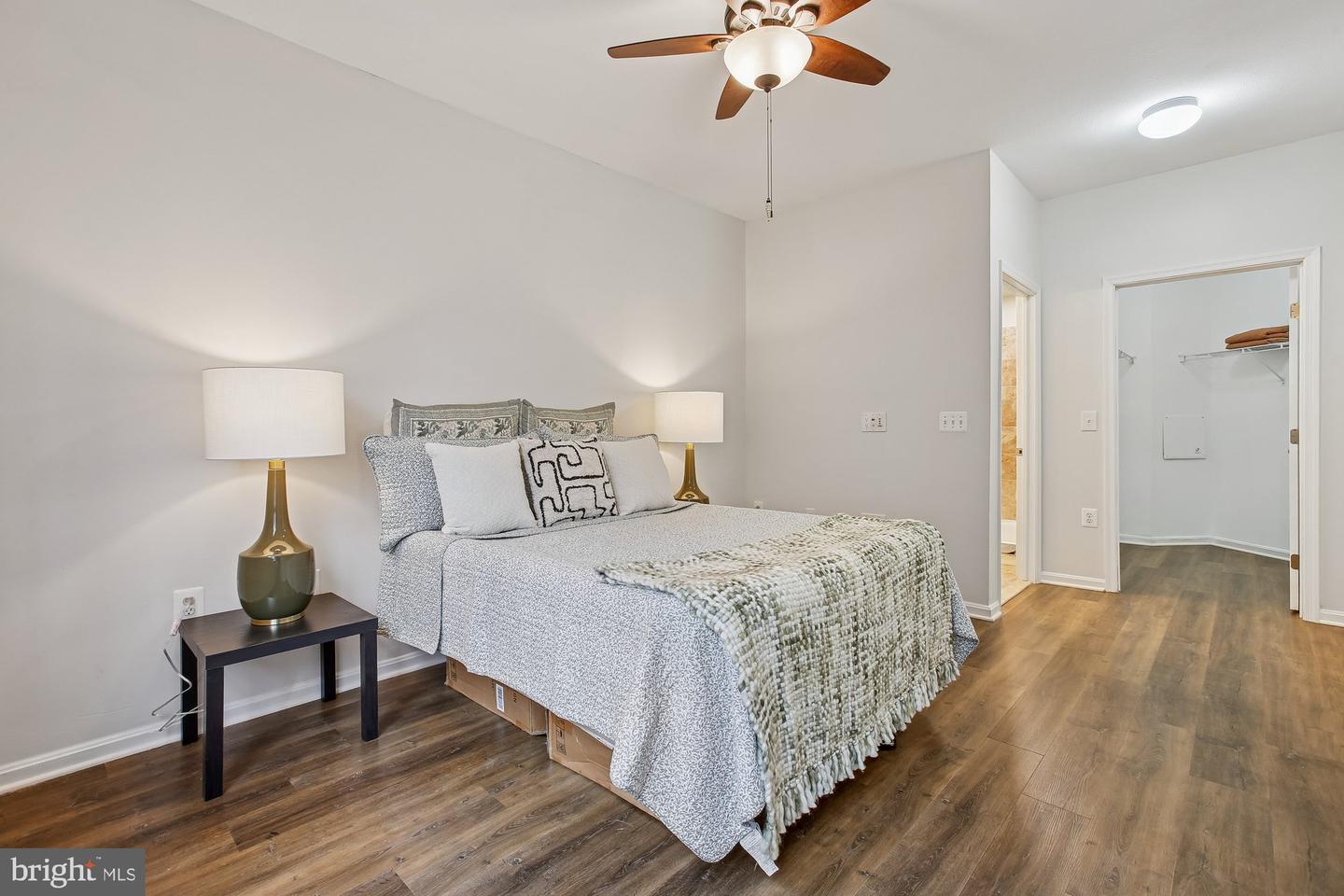 9490 VIRGINIA CENTER BLVD #130, VIENNA, Virginia 22181, 2 Bedrooms Bedrooms, ,2 BathroomsBathrooms,Residential,For sale,9490 VIRGINIA CENTER BLVD #130,VAFX2289354 MLS # VAFX2289354