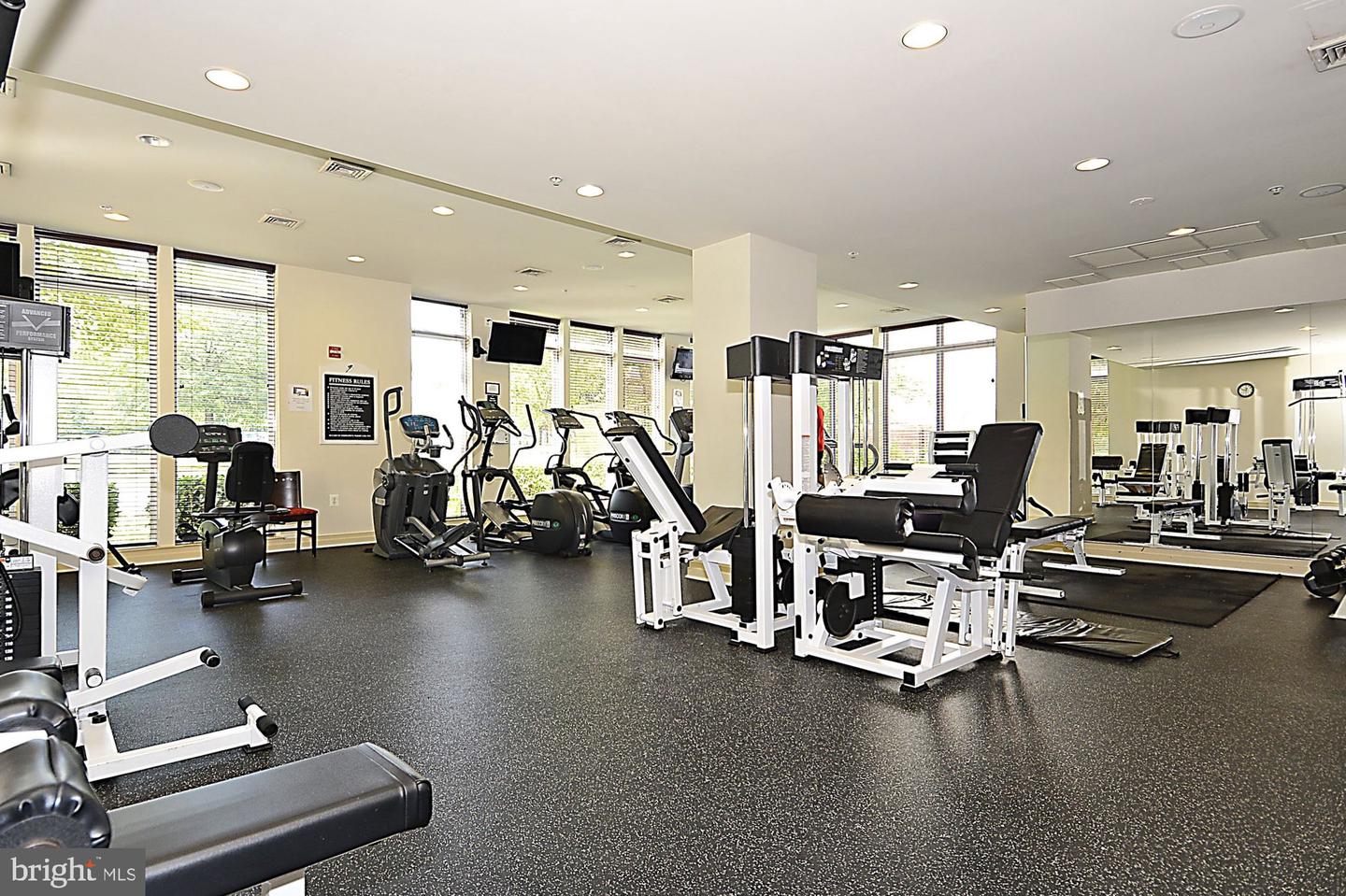 9490 VIRGINIA CENTER BLVD #130, VIENNA, Virginia 22181, 2 Bedrooms Bedrooms, ,2 BathroomsBathrooms,Residential,For sale,9490 VIRGINIA CENTER BLVD #130,VAFX2289354 MLS # VAFX2289354